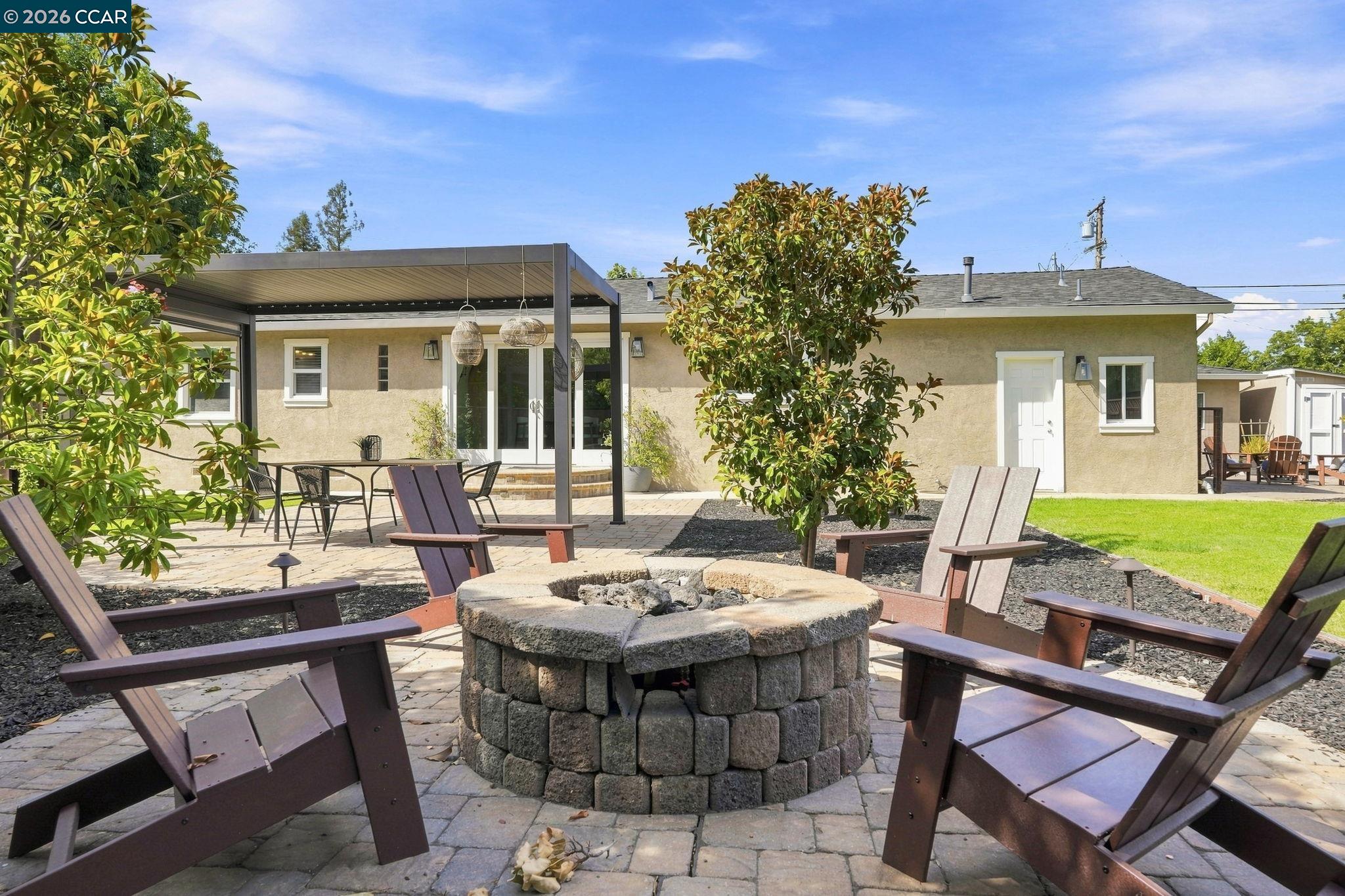 100 Pleasant Valley Dr