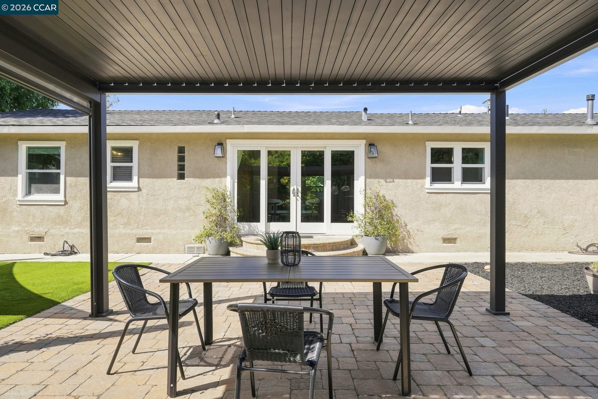 100 Pleasant Valley Dr