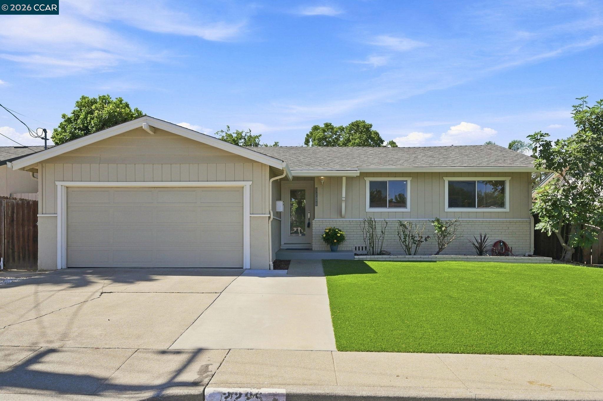 2225 Saint George Drive