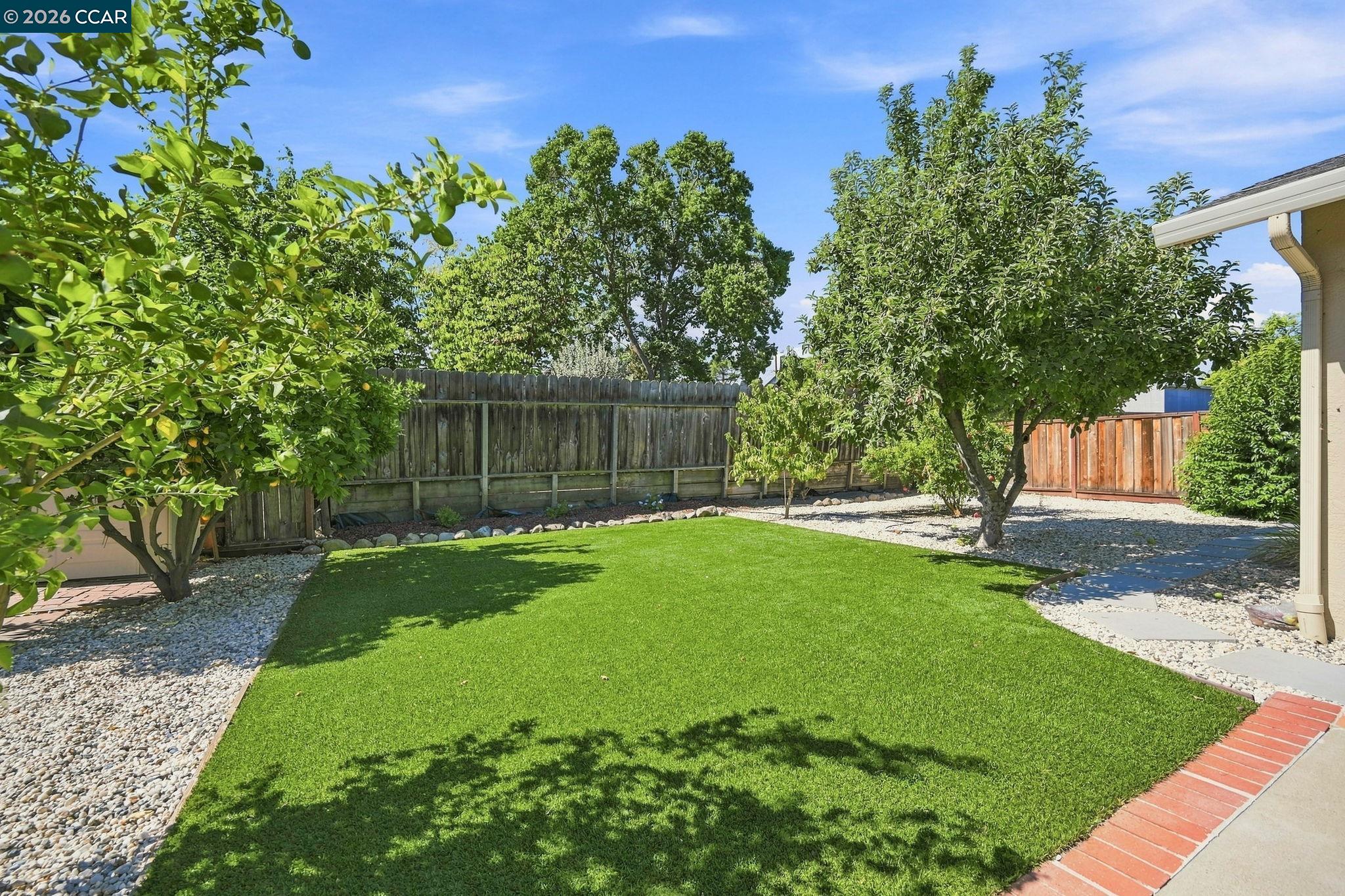 2225 Saint George Drive
