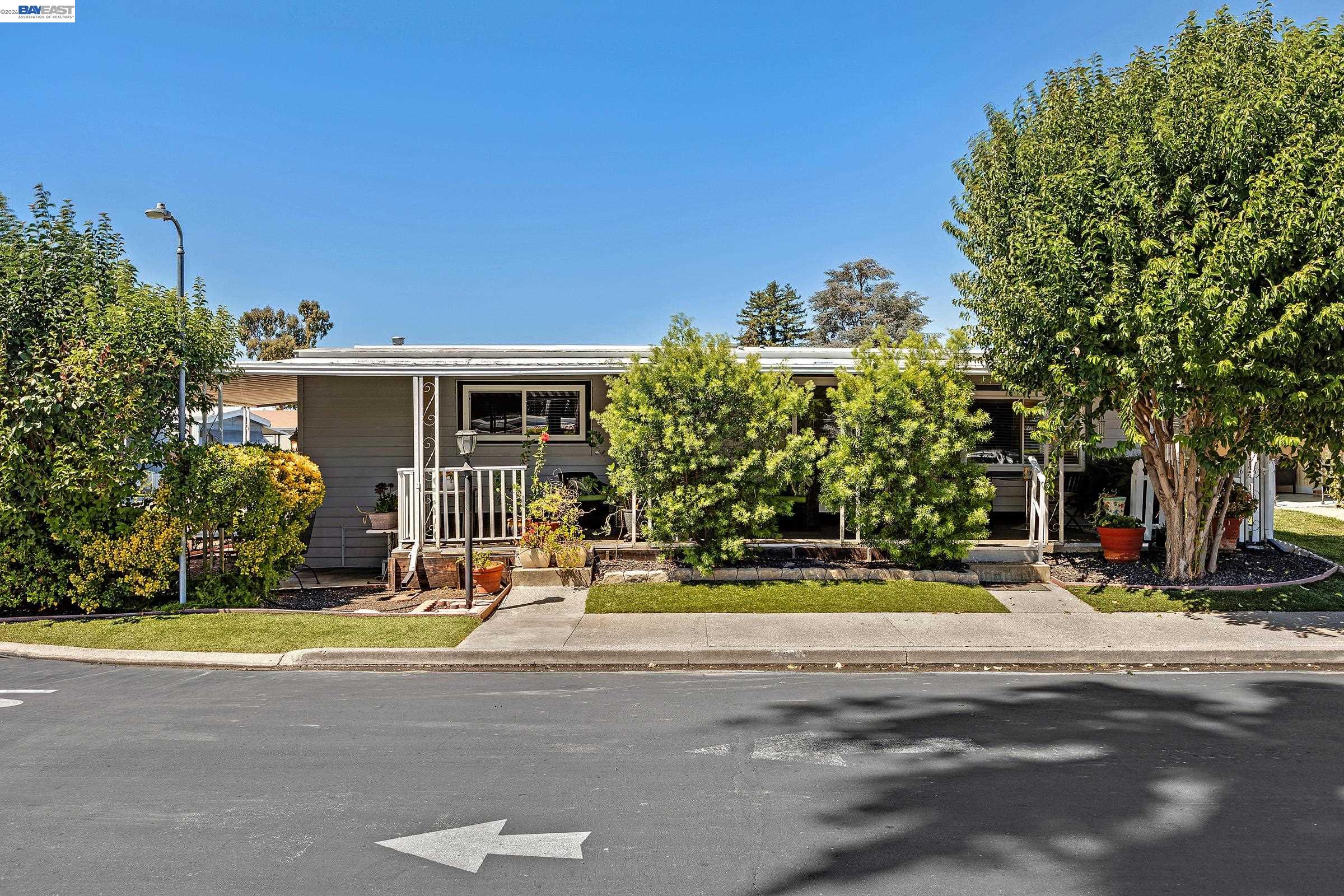 2061 Dalis Drive # 62
