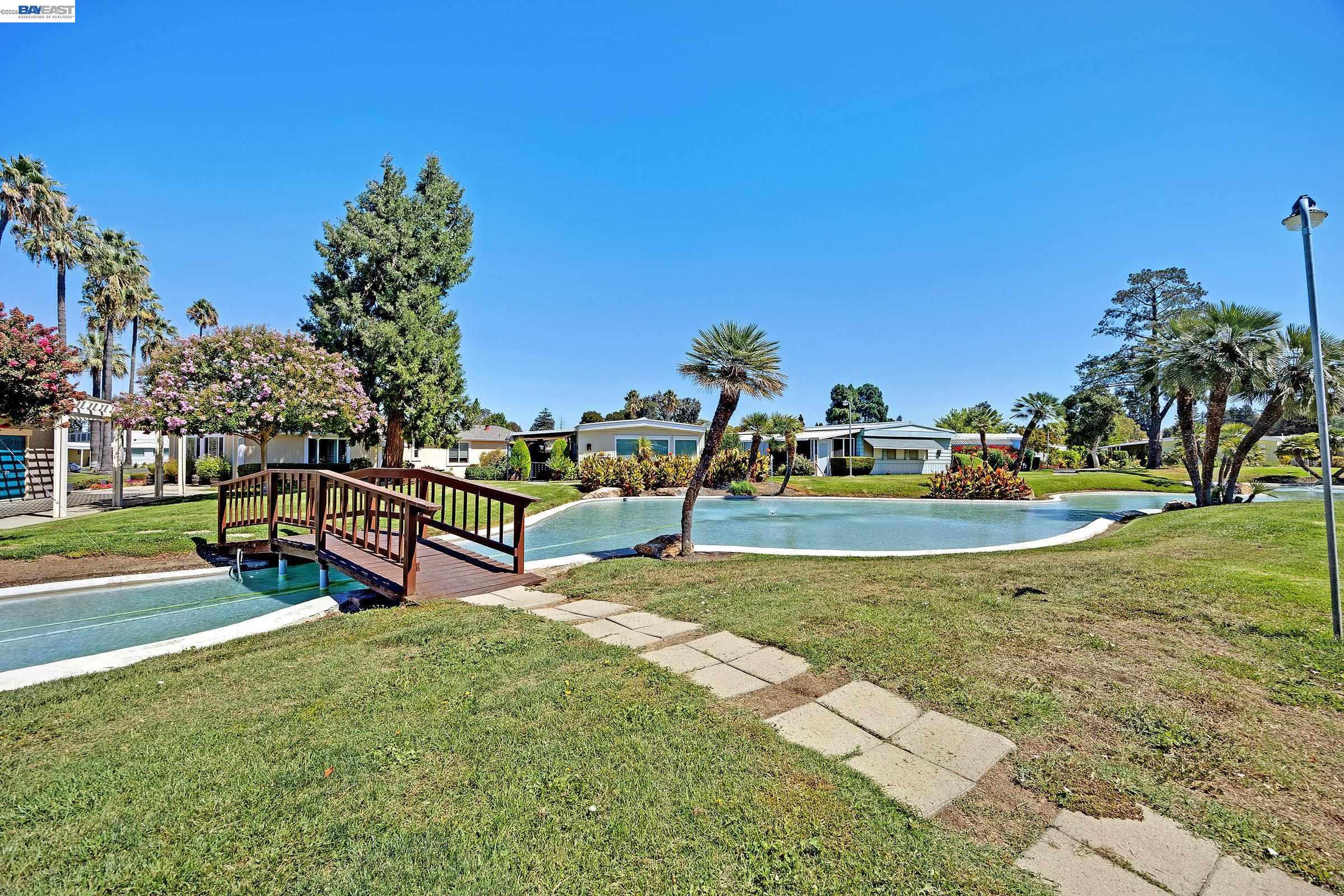 2061 Dalis Drive # 62