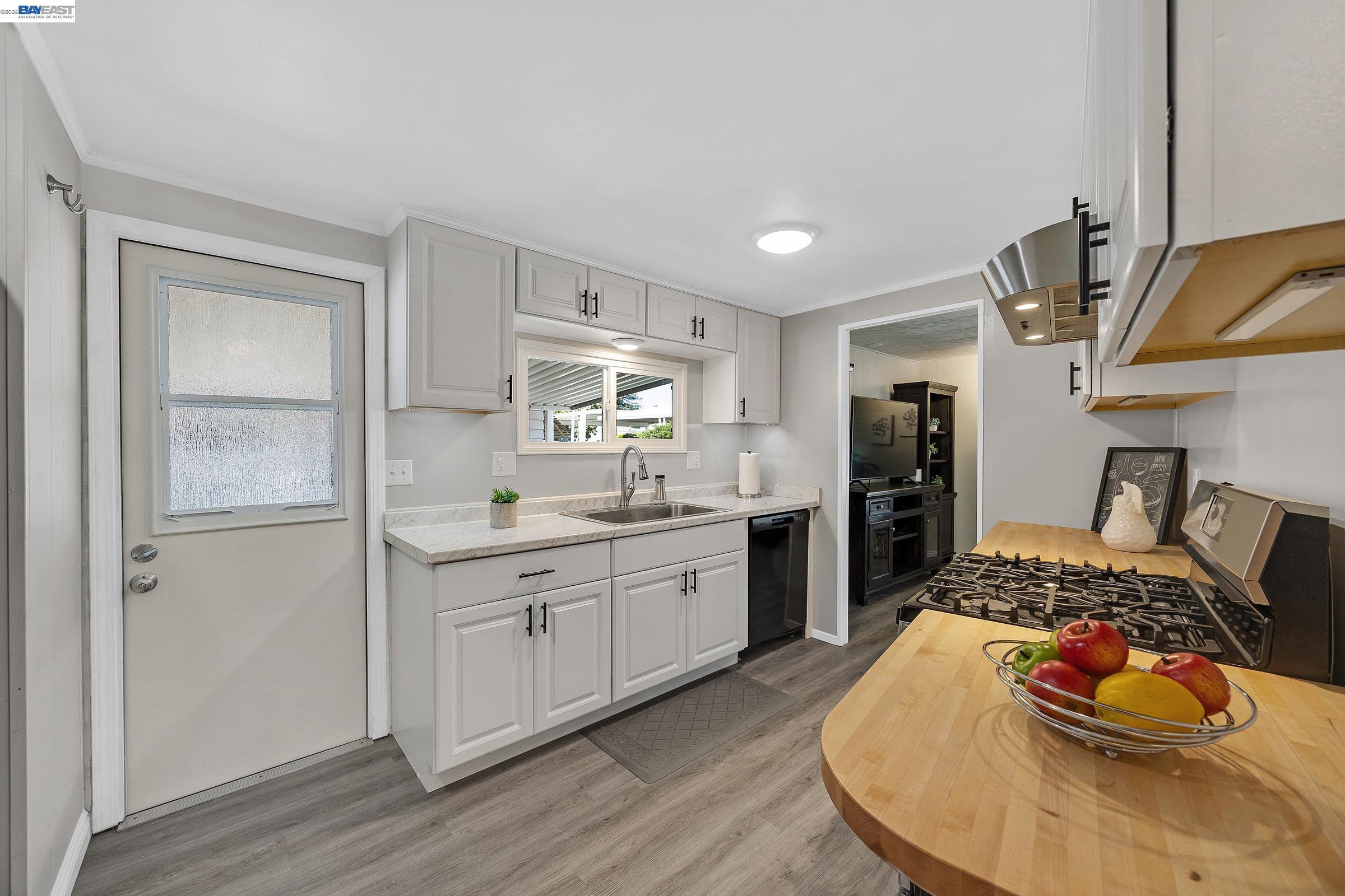 2061 Dalis Drive # 62