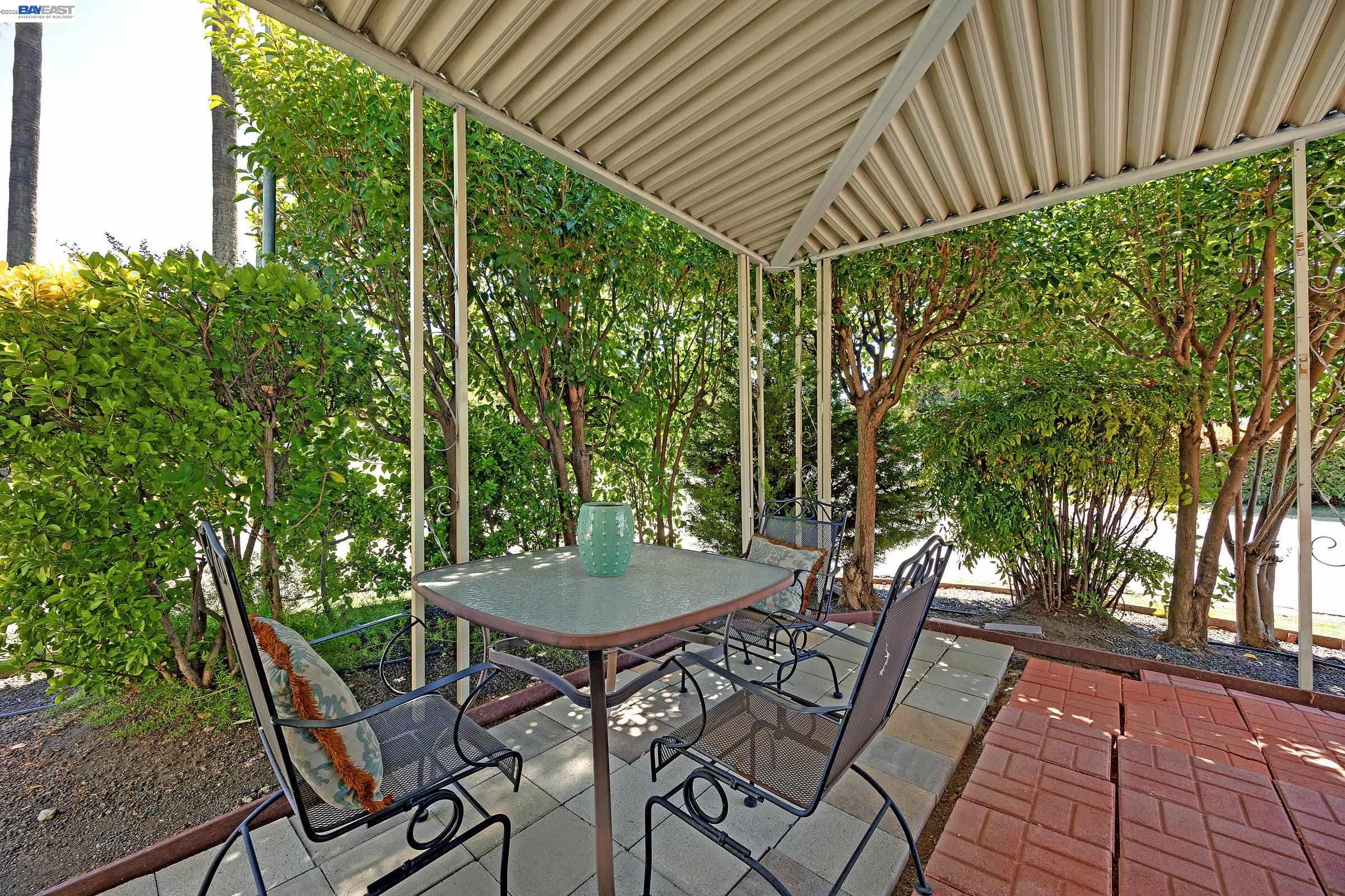 2061 Dalis Drive # 62
