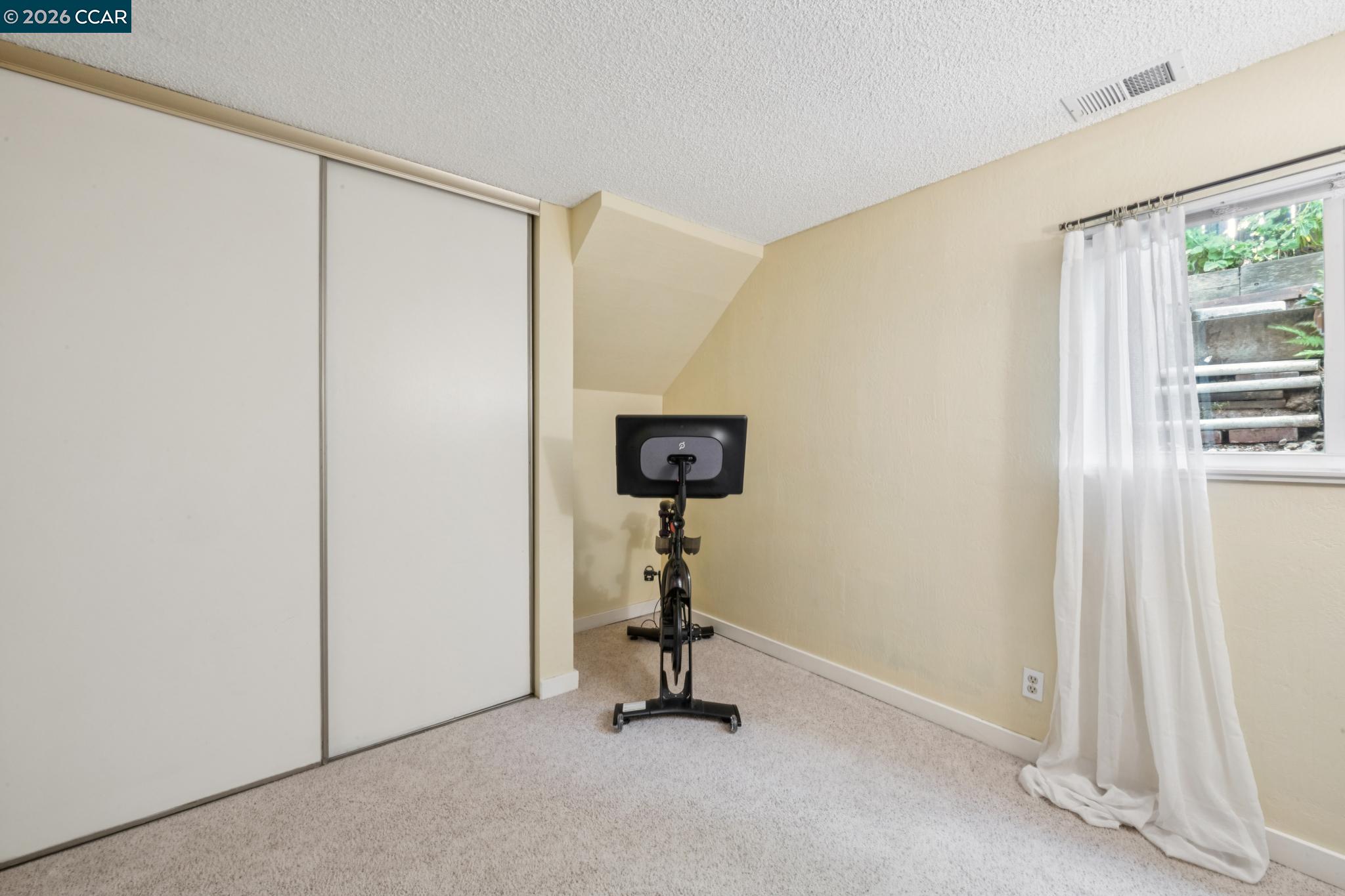 258 Barnett Ter