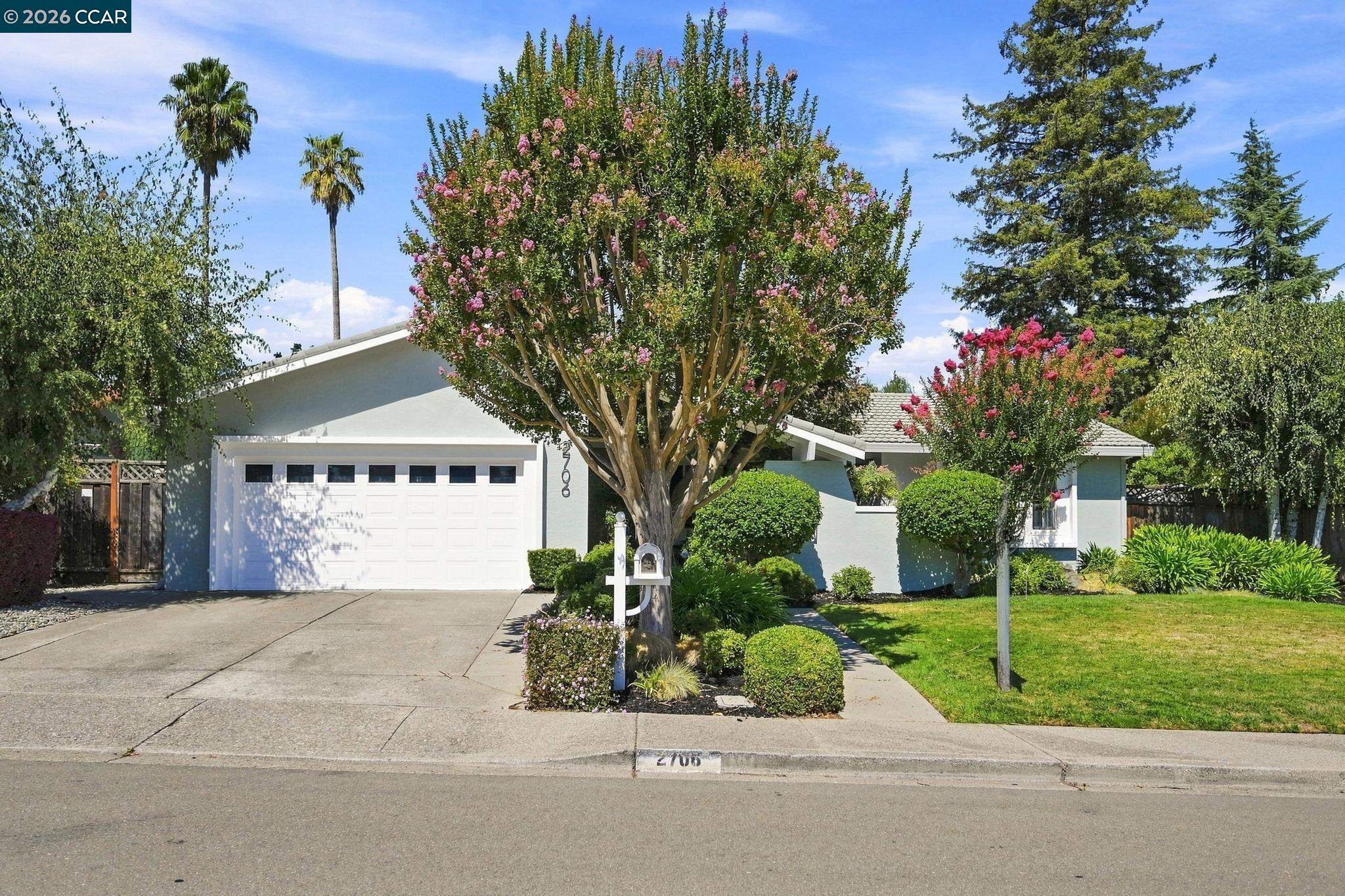 2706 Canyon Creek Dr.