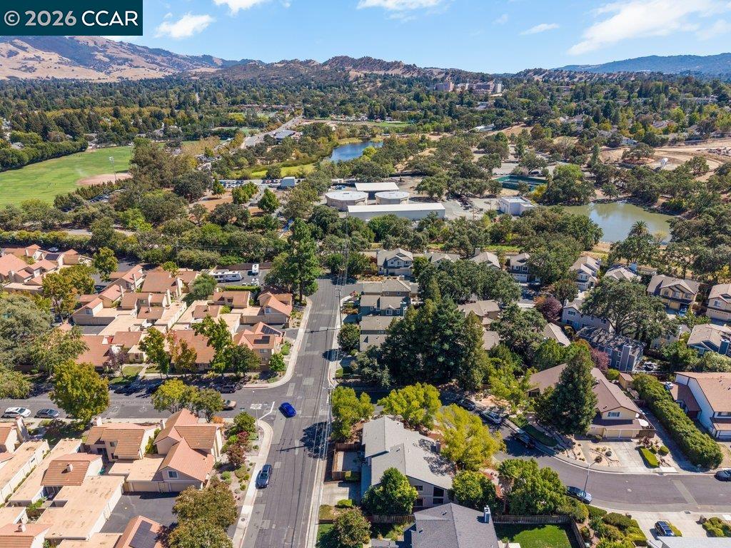 1299 Sheppard Ct
