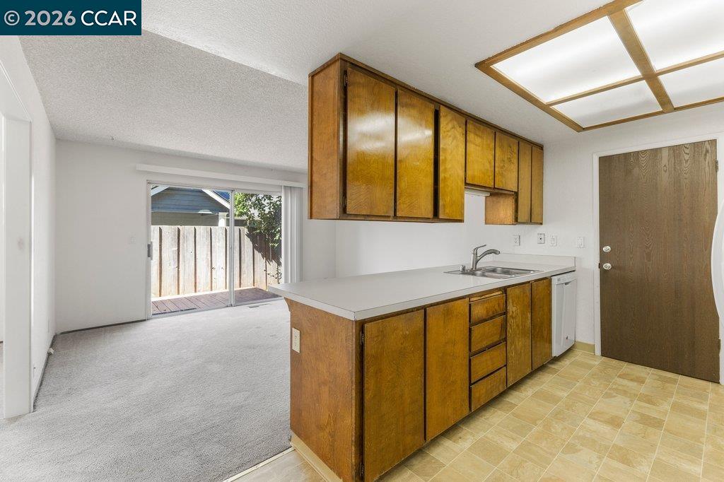 1299 Sheppard Ct