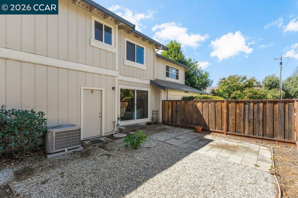 1299 Sheppard Ct
