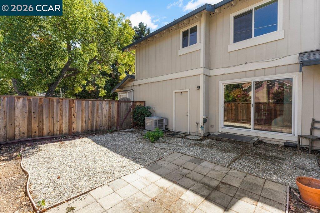 1299 Sheppard Ct