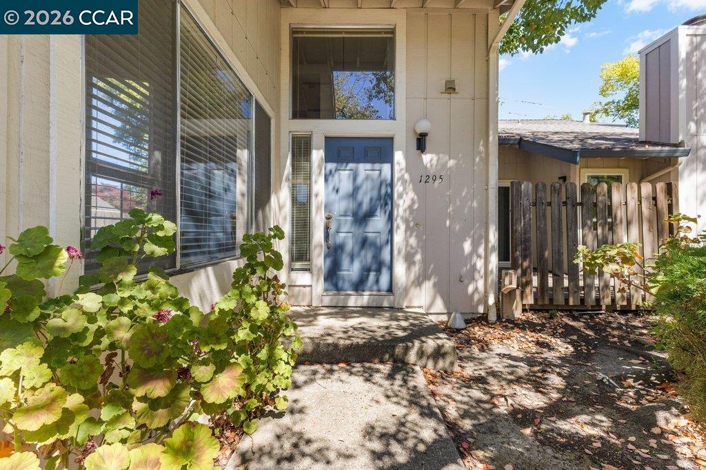 1299 Sheppard Ct
