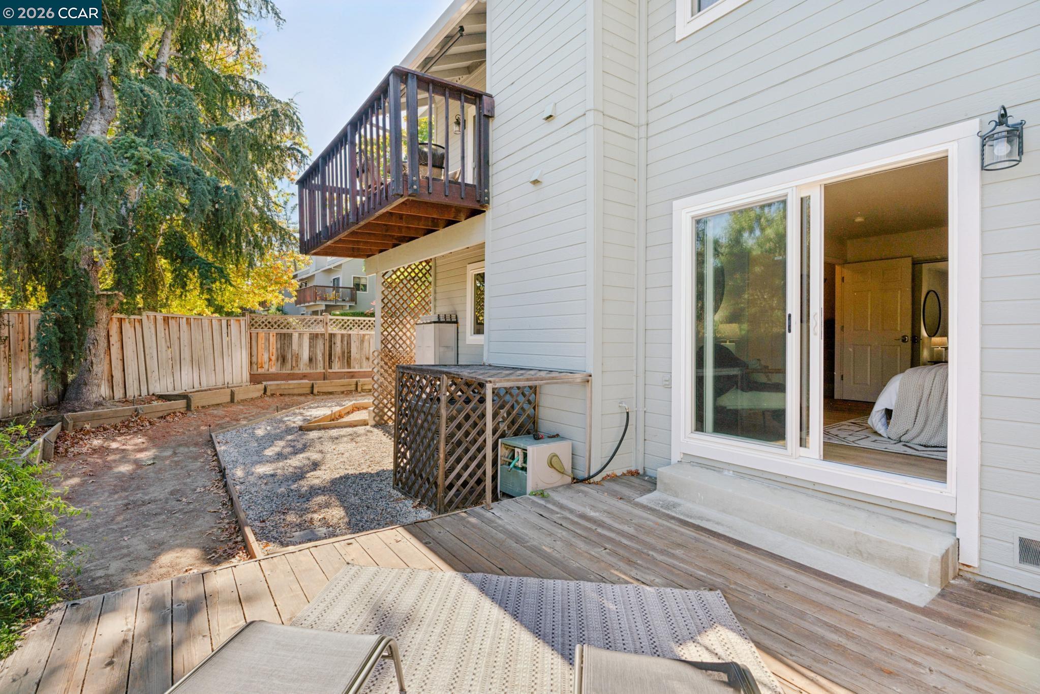 2001 Ellington Terrace