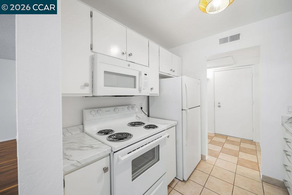 490 N Civic Dr # 102