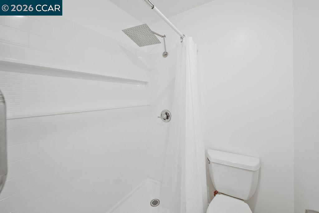 490 N Civic Dr # 102