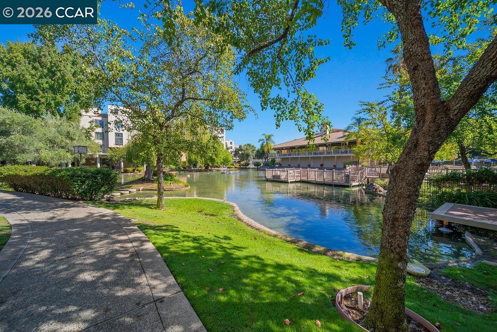 490 N Civic Dr # 102