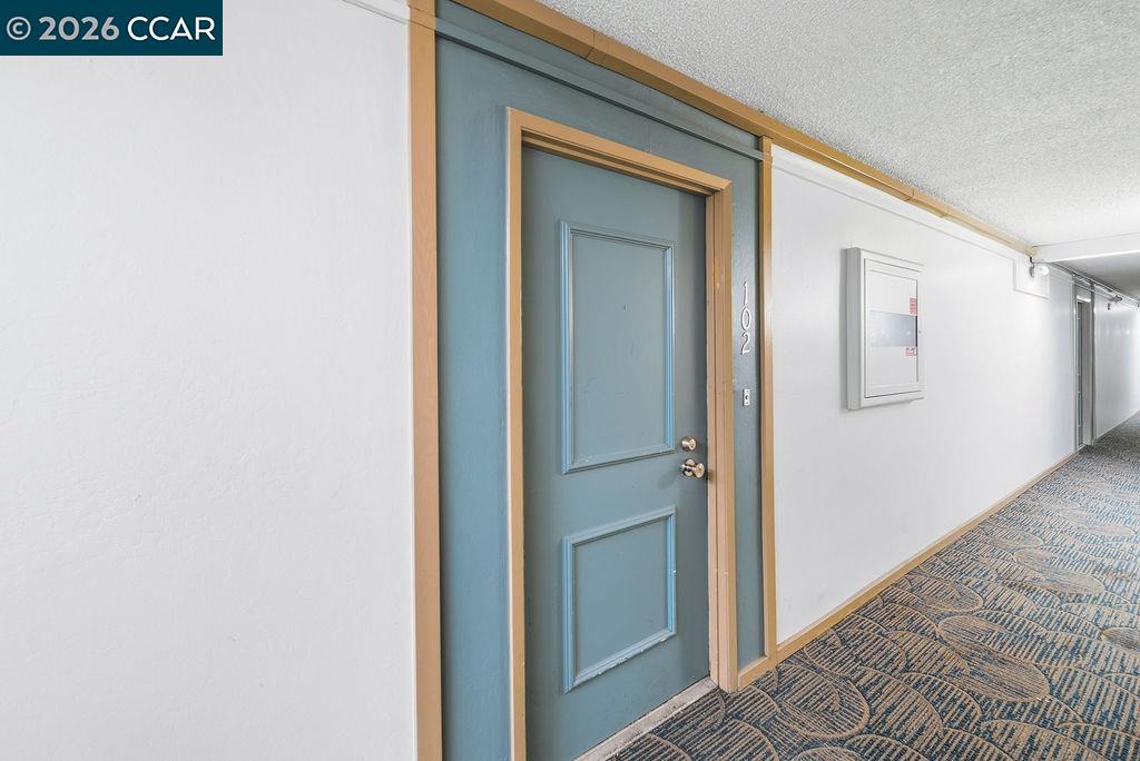 490 N Civic Dr # 102