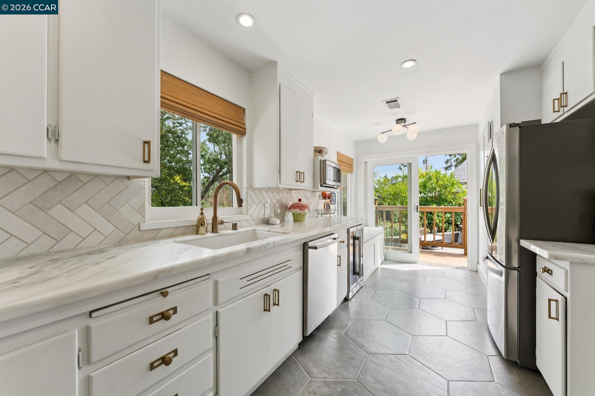 164 Lucinda Ln