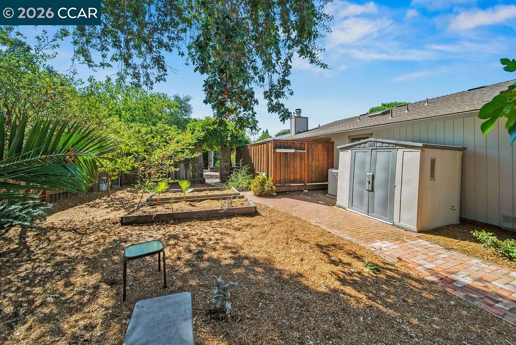 555 Kismet Ct
