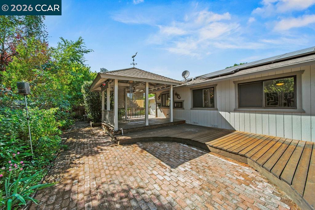 555 Kismet Ct