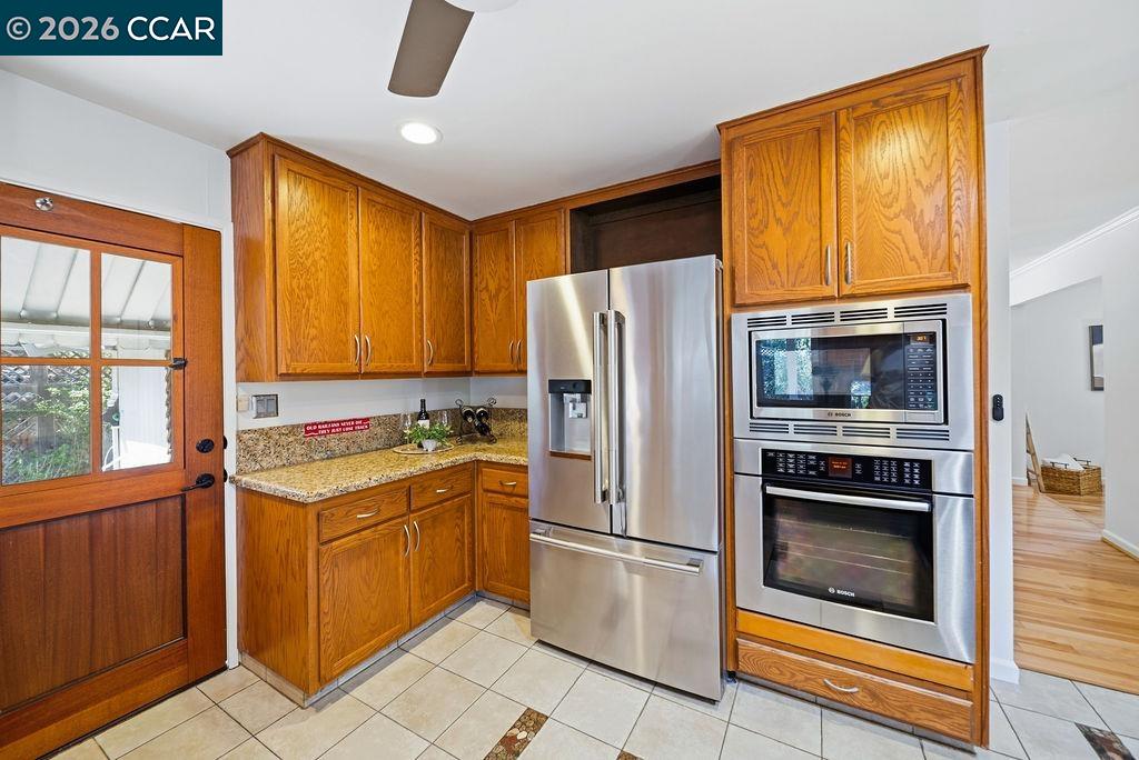 555 Kismet Ct
