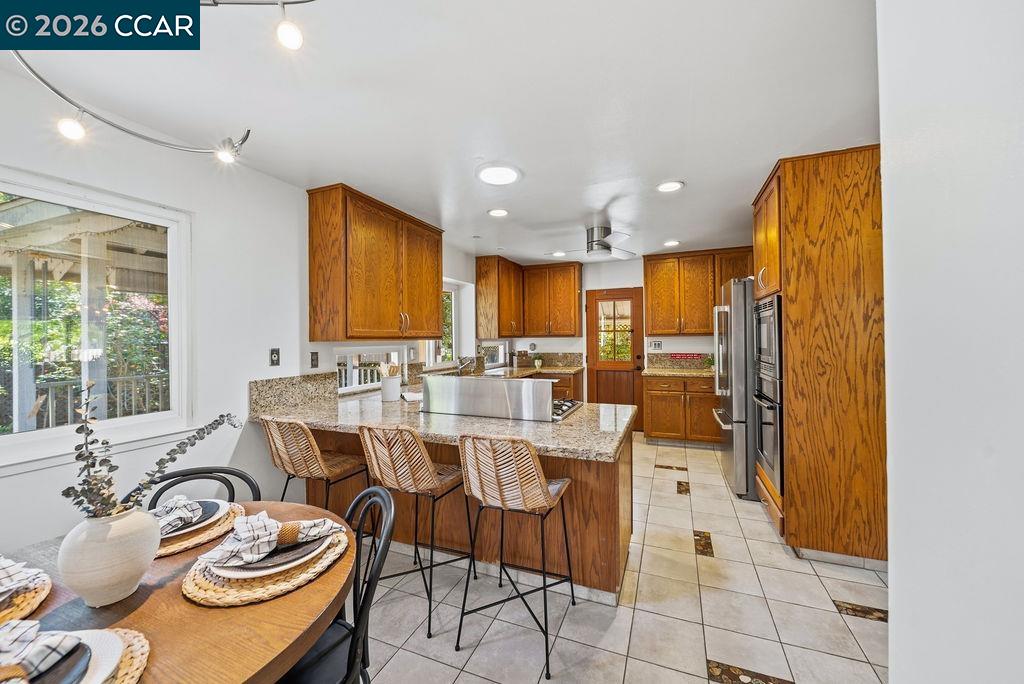 555 Kismet Ct
