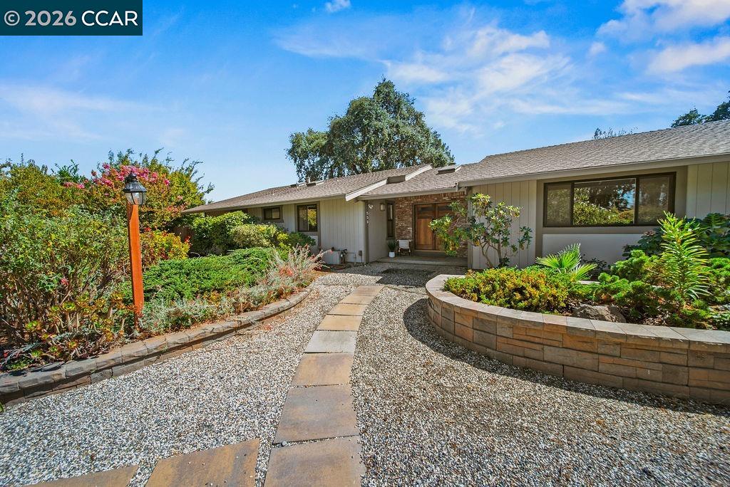 555 Kismet Ct
