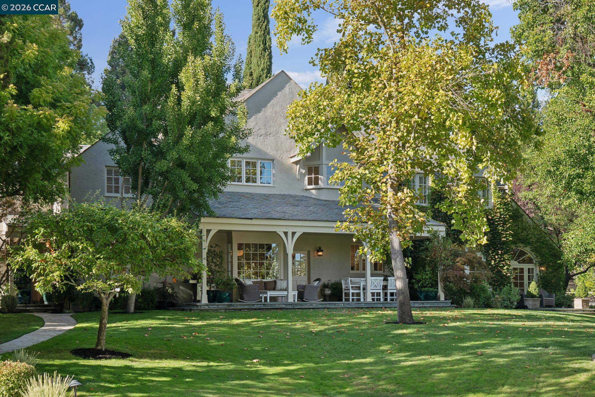 1232 Rose Ln