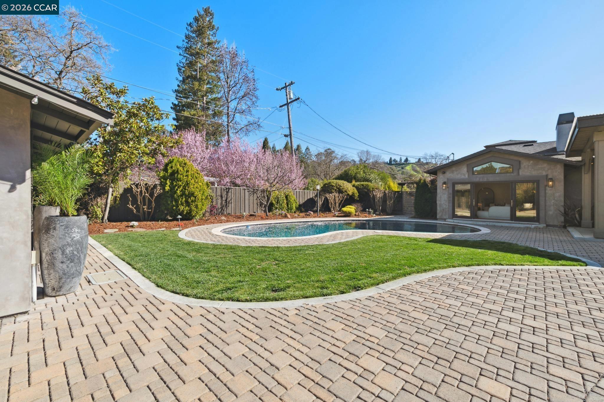 3957 Rancho Rd