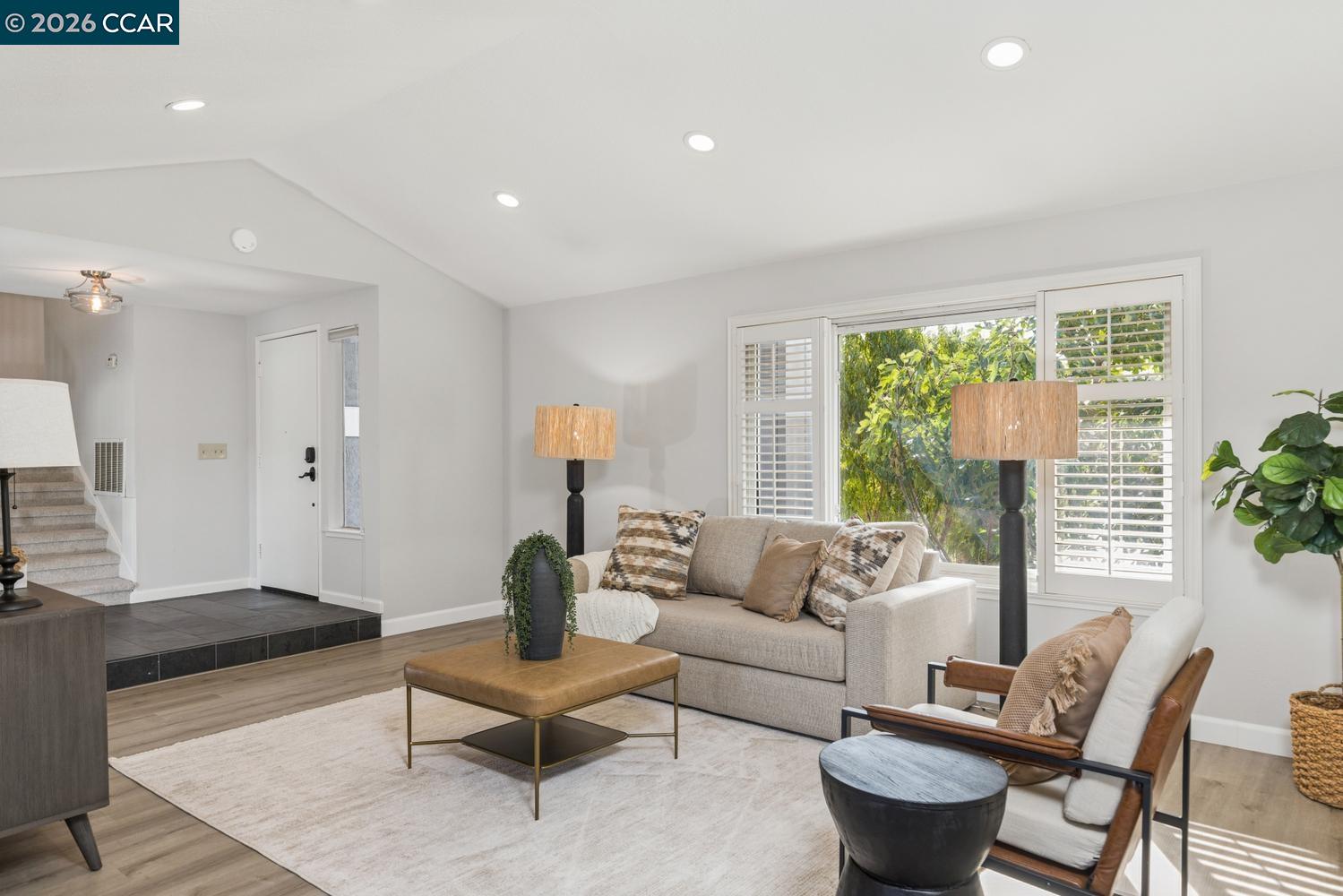 2225 Sierra Ct