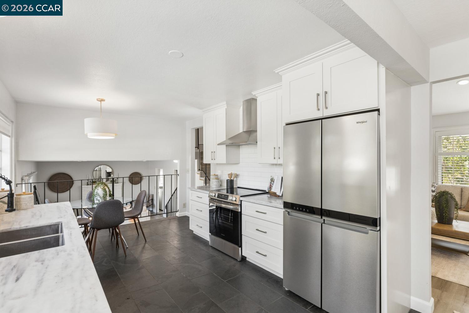 2225 Sierra Ct
