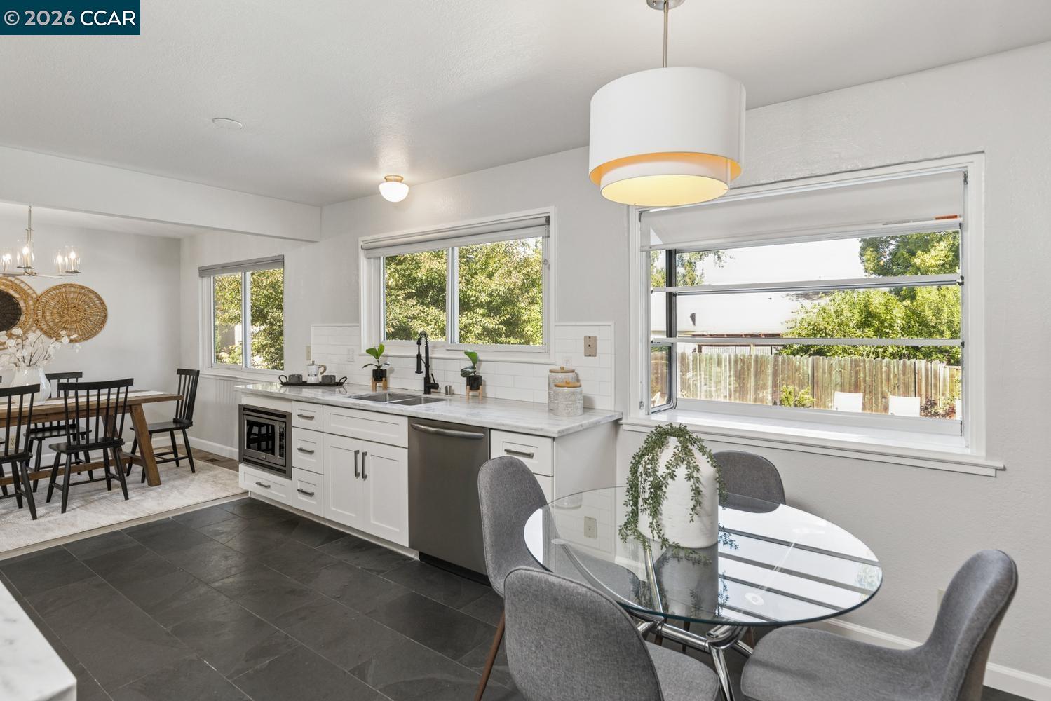 2225 Sierra Ct