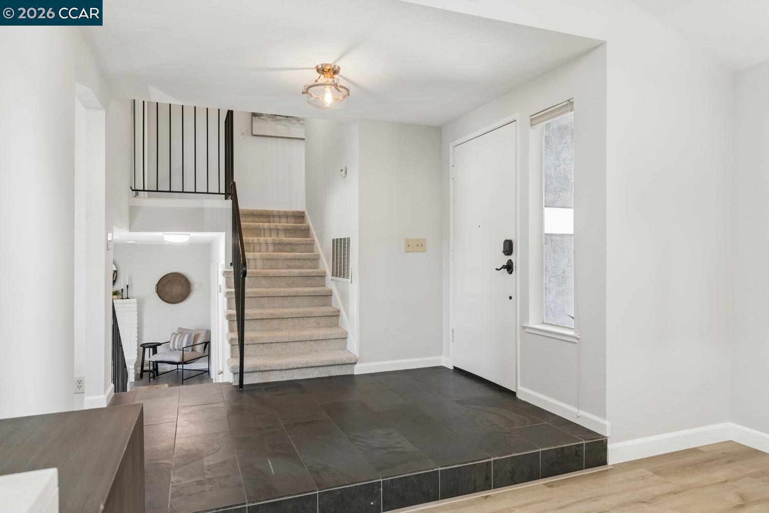 2225 Sierra Ct