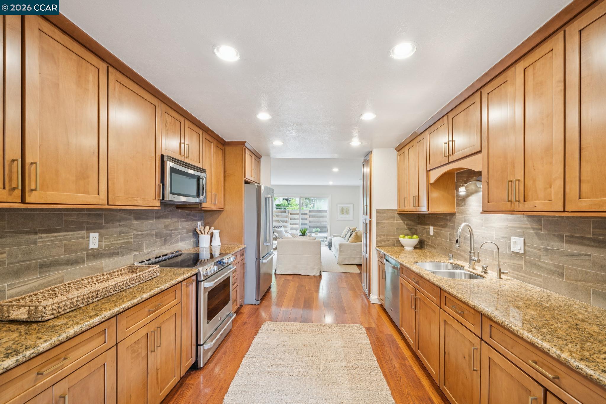 262 Paseo Bernal