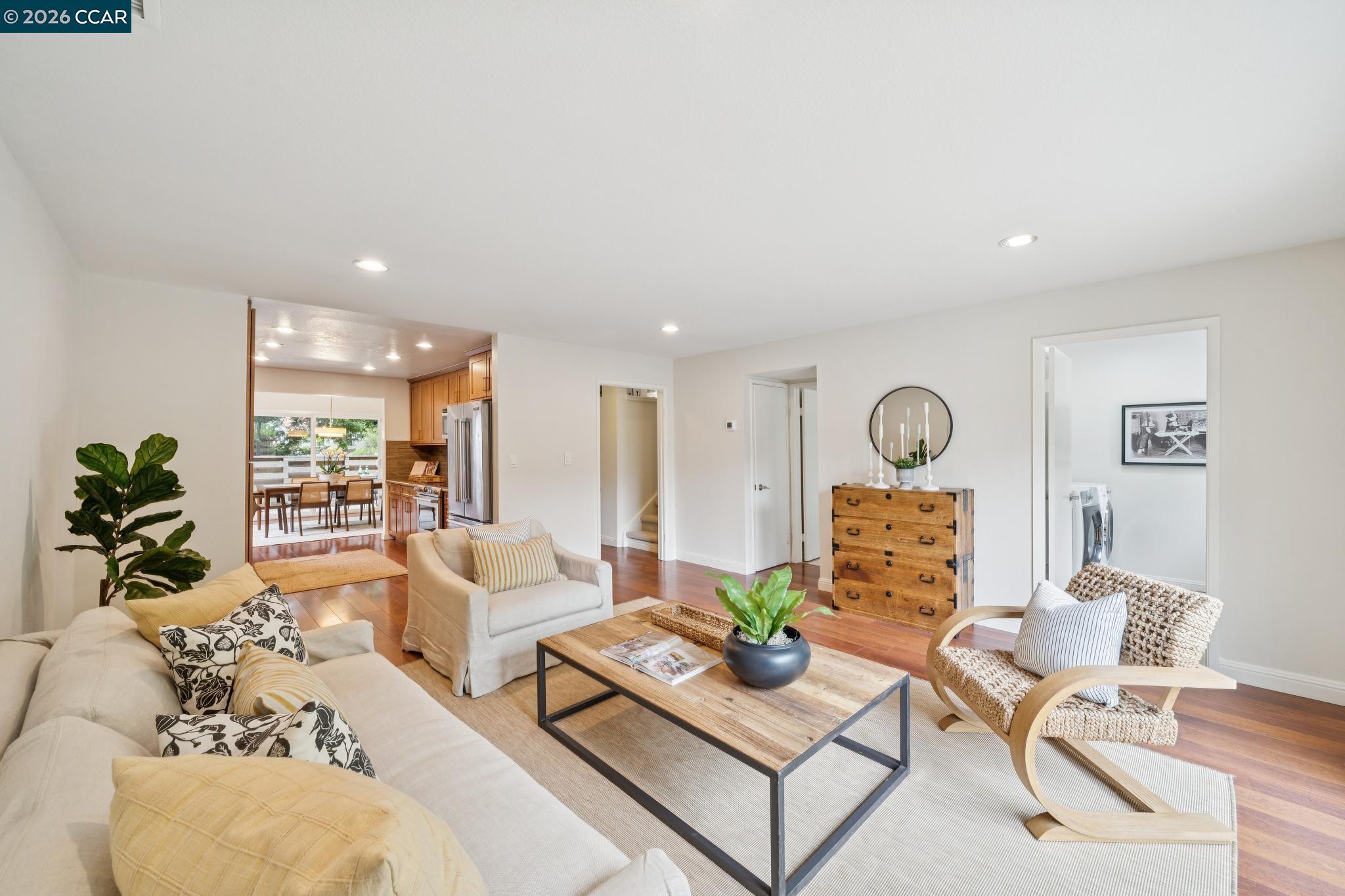 262 Paseo Bernal