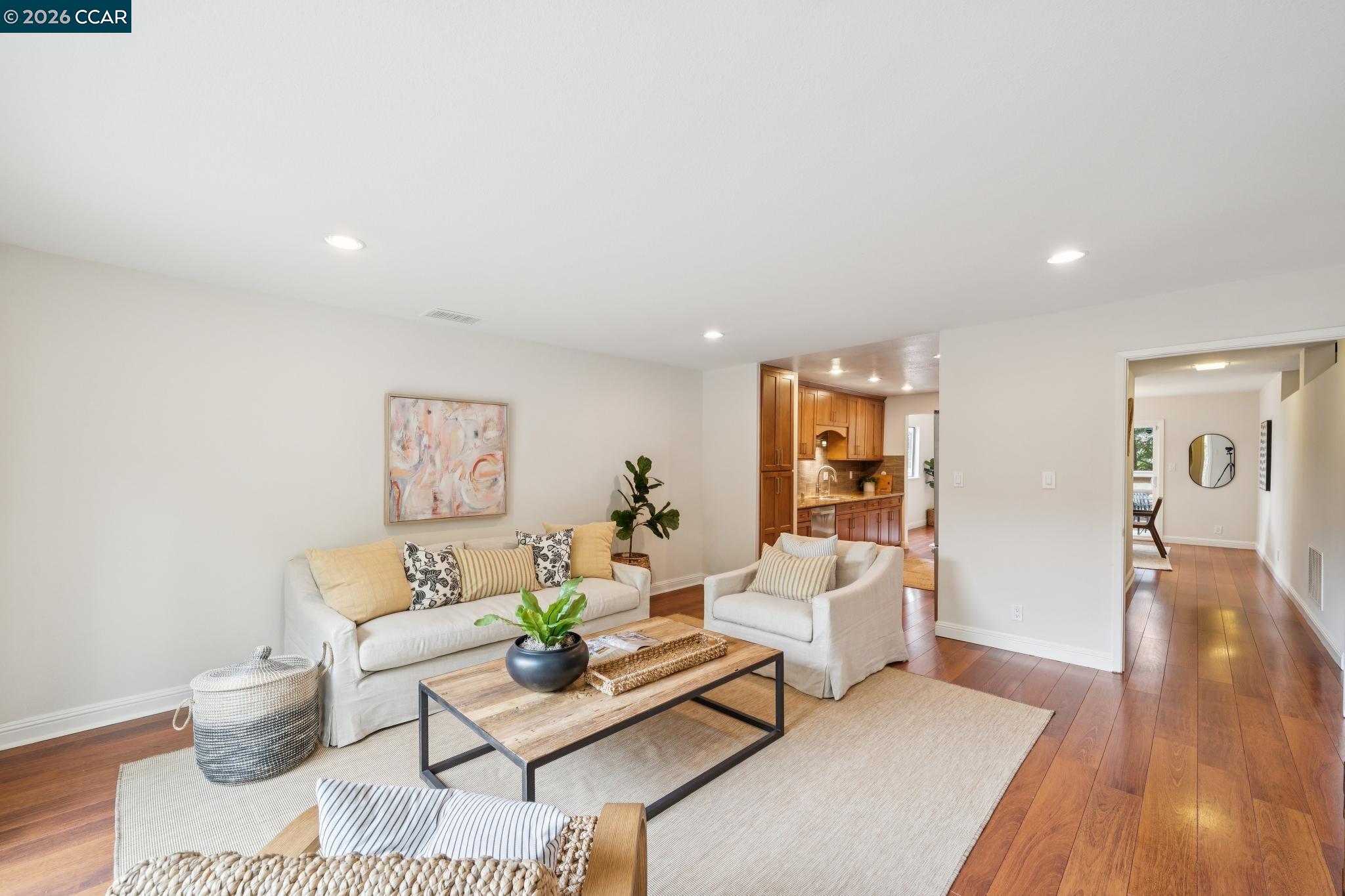 262 Paseo Bernal
