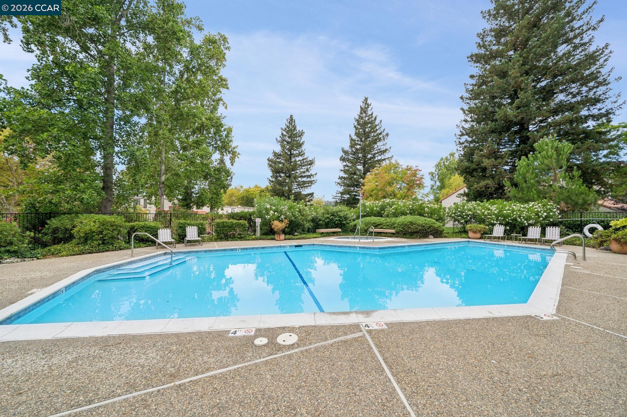 262 Paseo Bernal