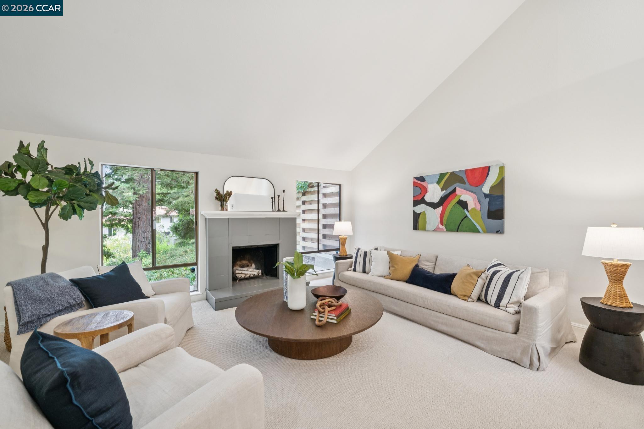 262 Paseo Bernal