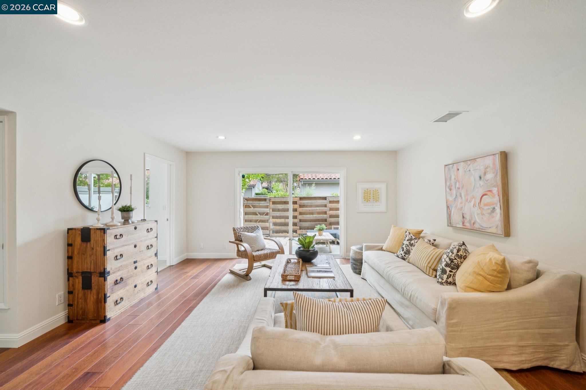 262 Paseo Bernal