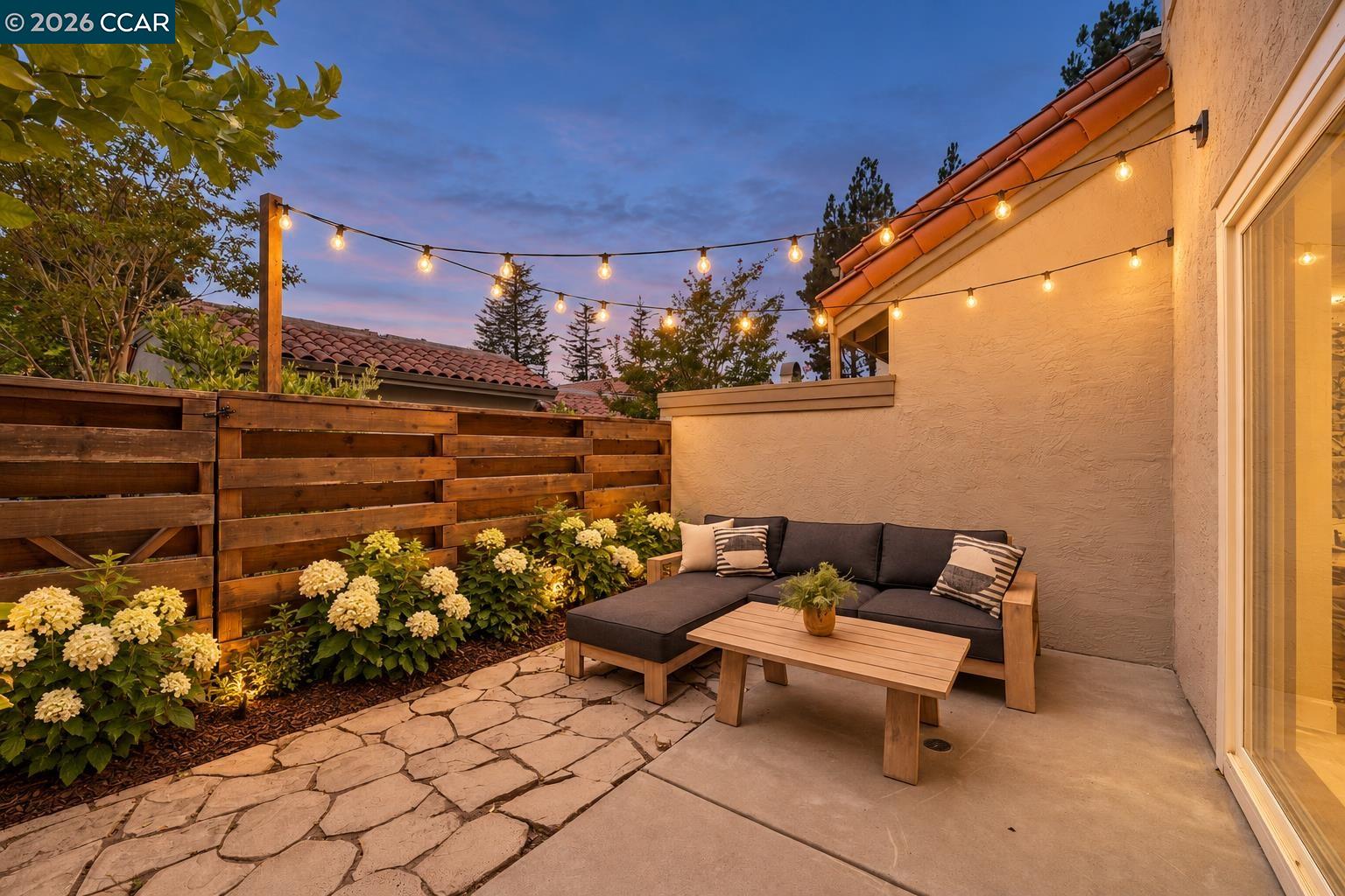262 Paseo Bernal