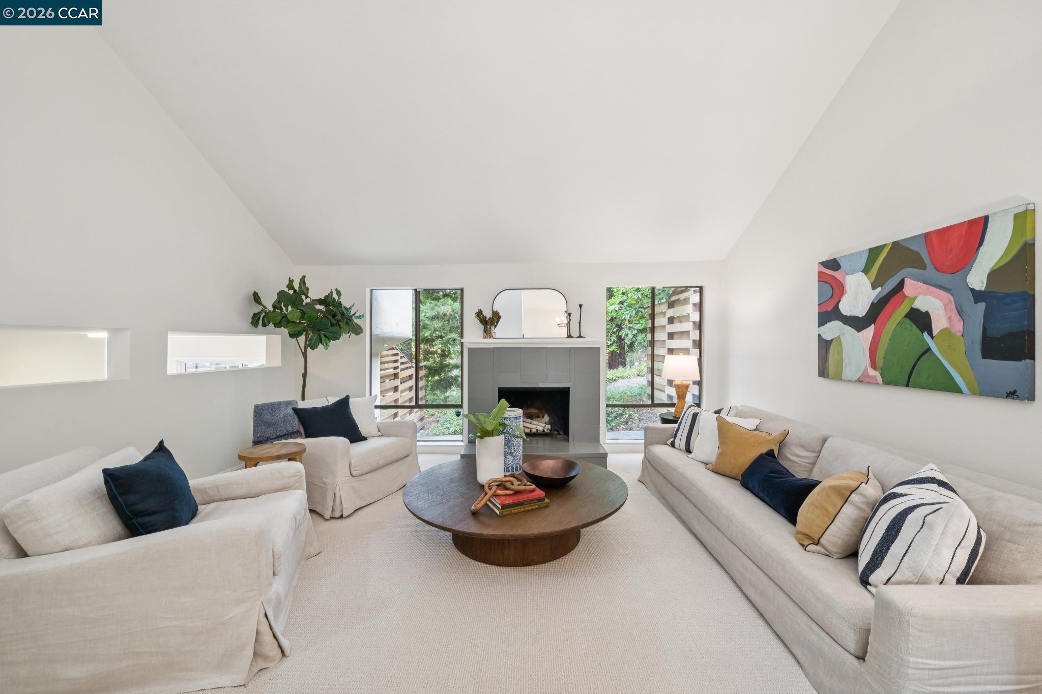 262 Paseo Bernal