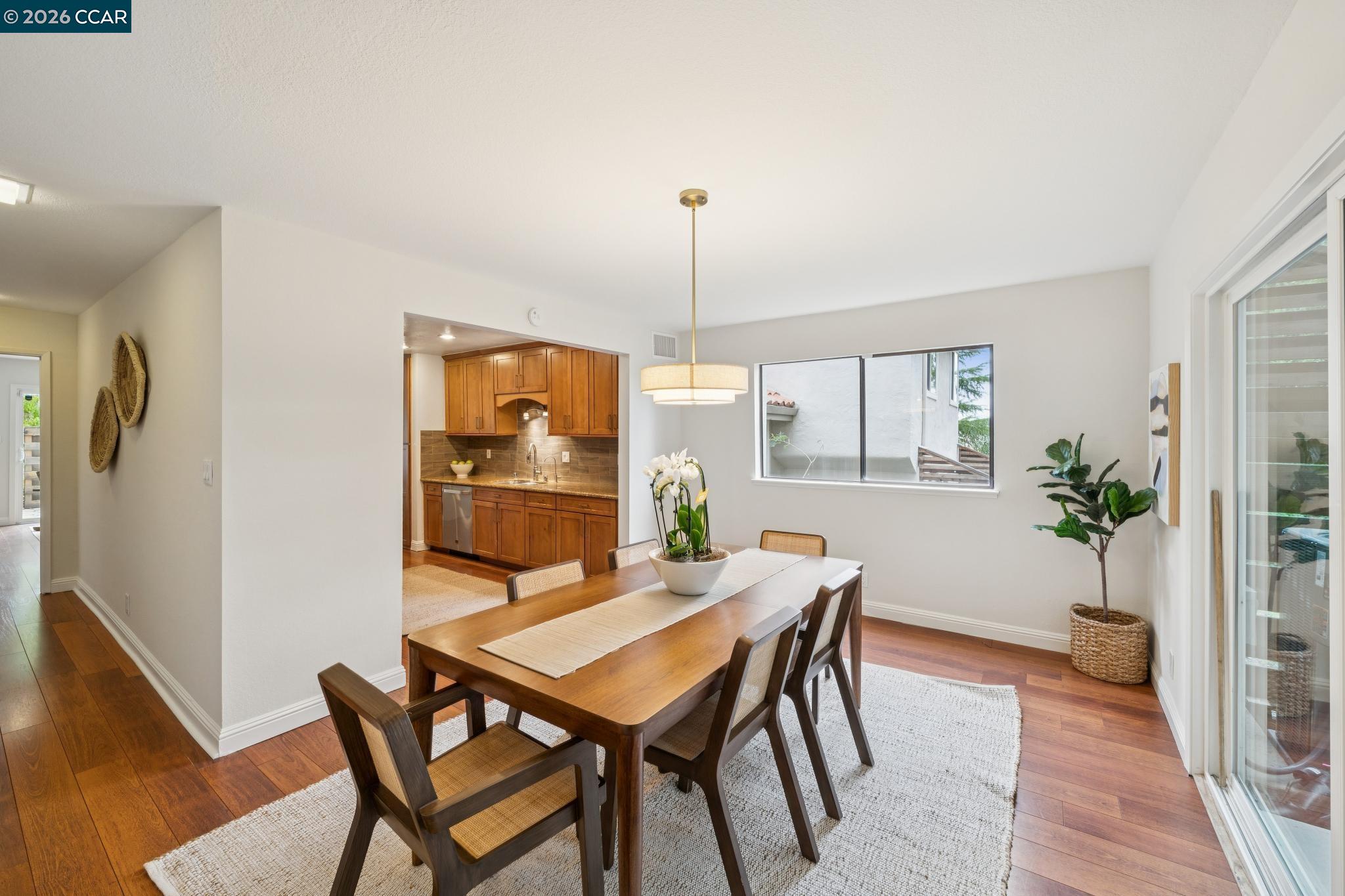 262 Paseo Bernal