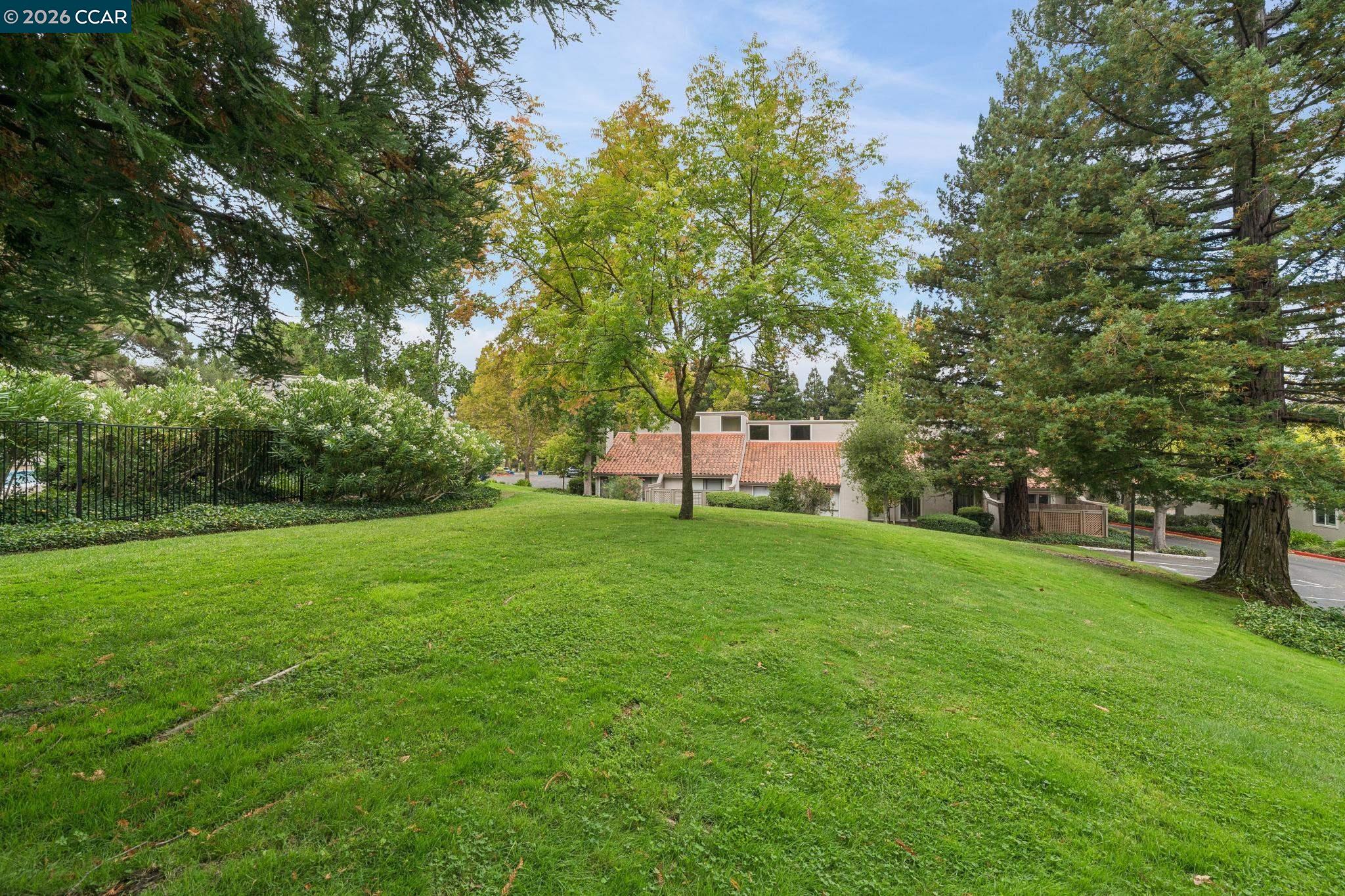 262 Paseo Bernal