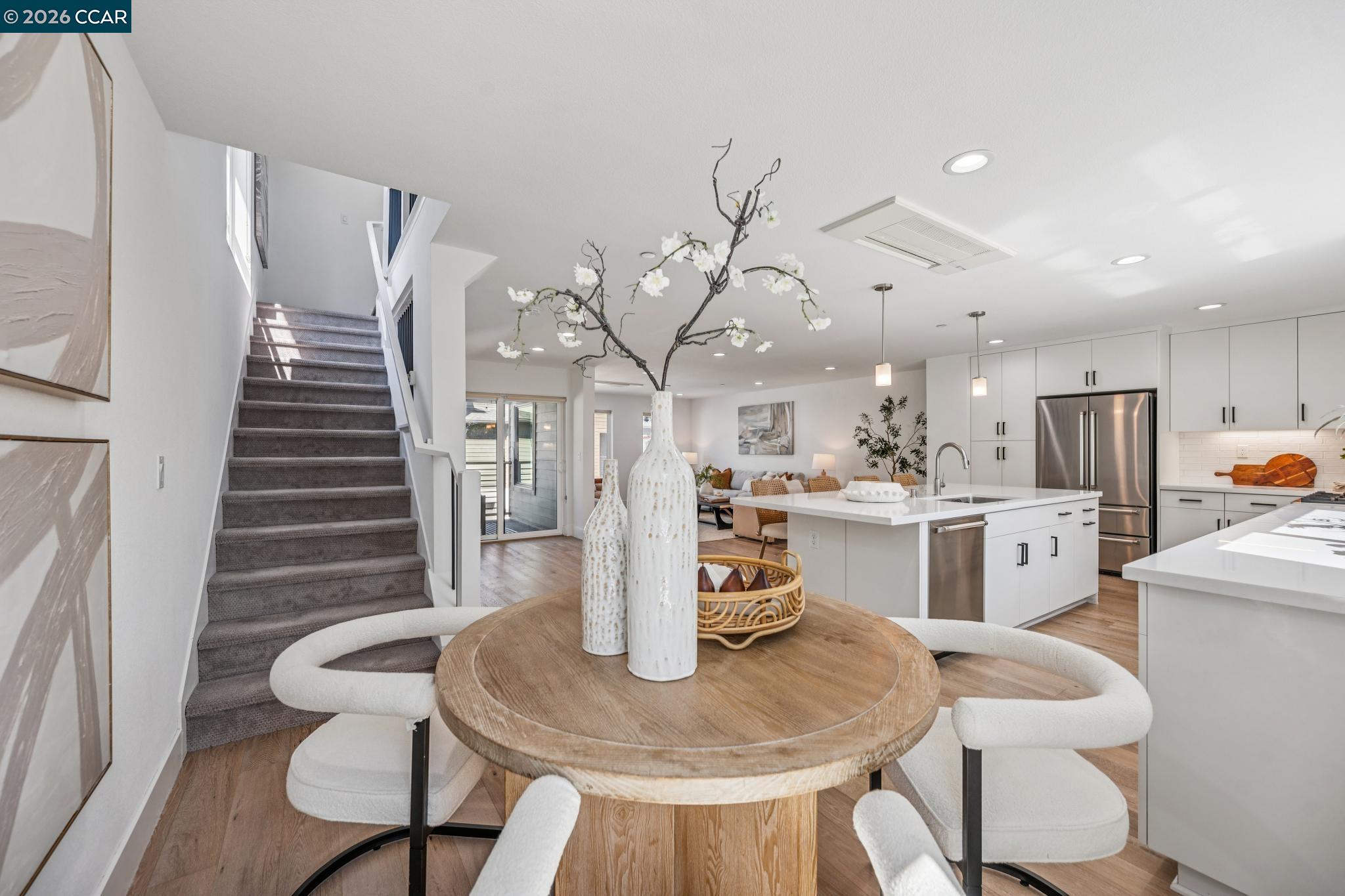 132 Pioneer Ave