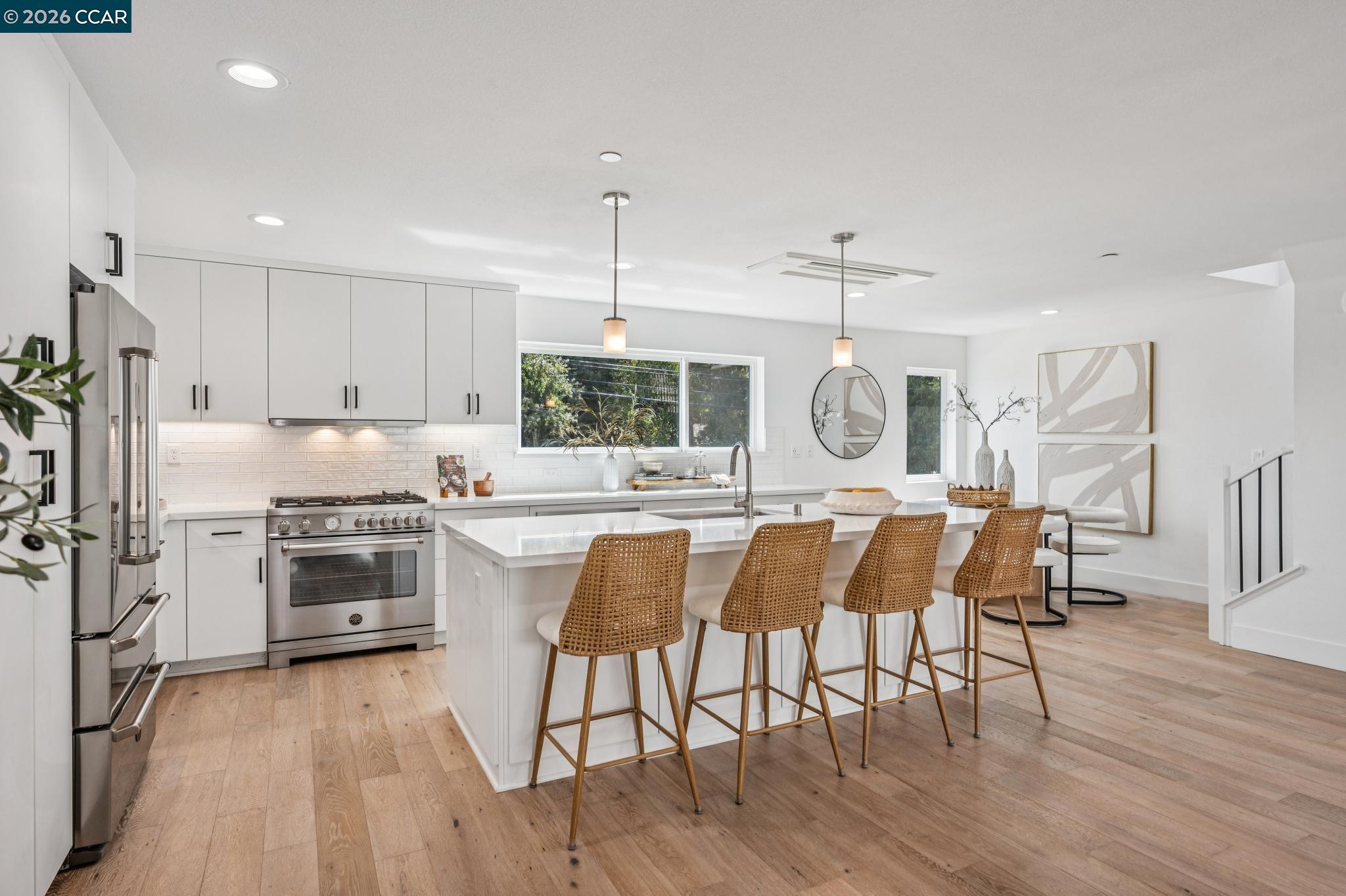 132 Pioneer Ave