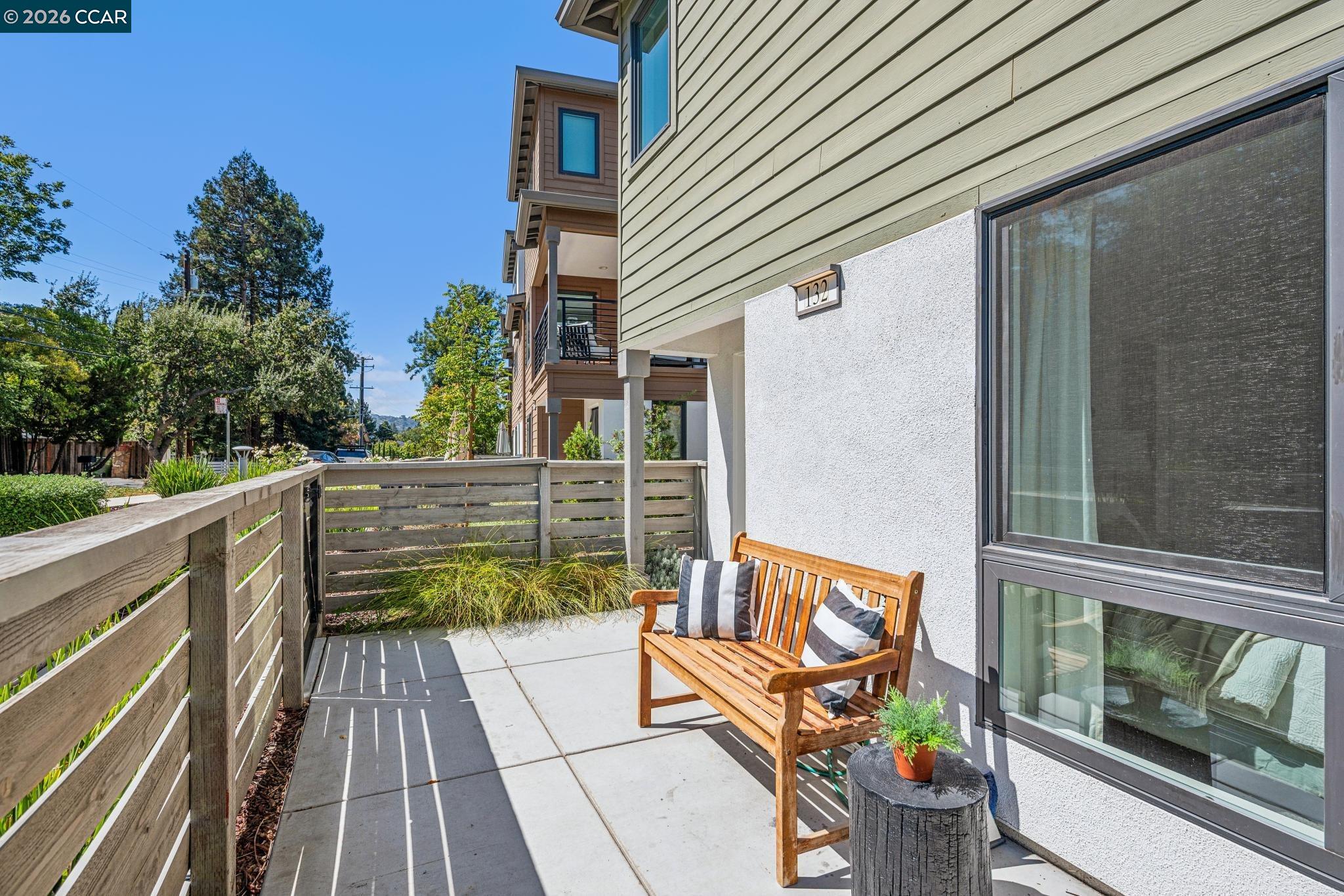 132 Pioneer Ave