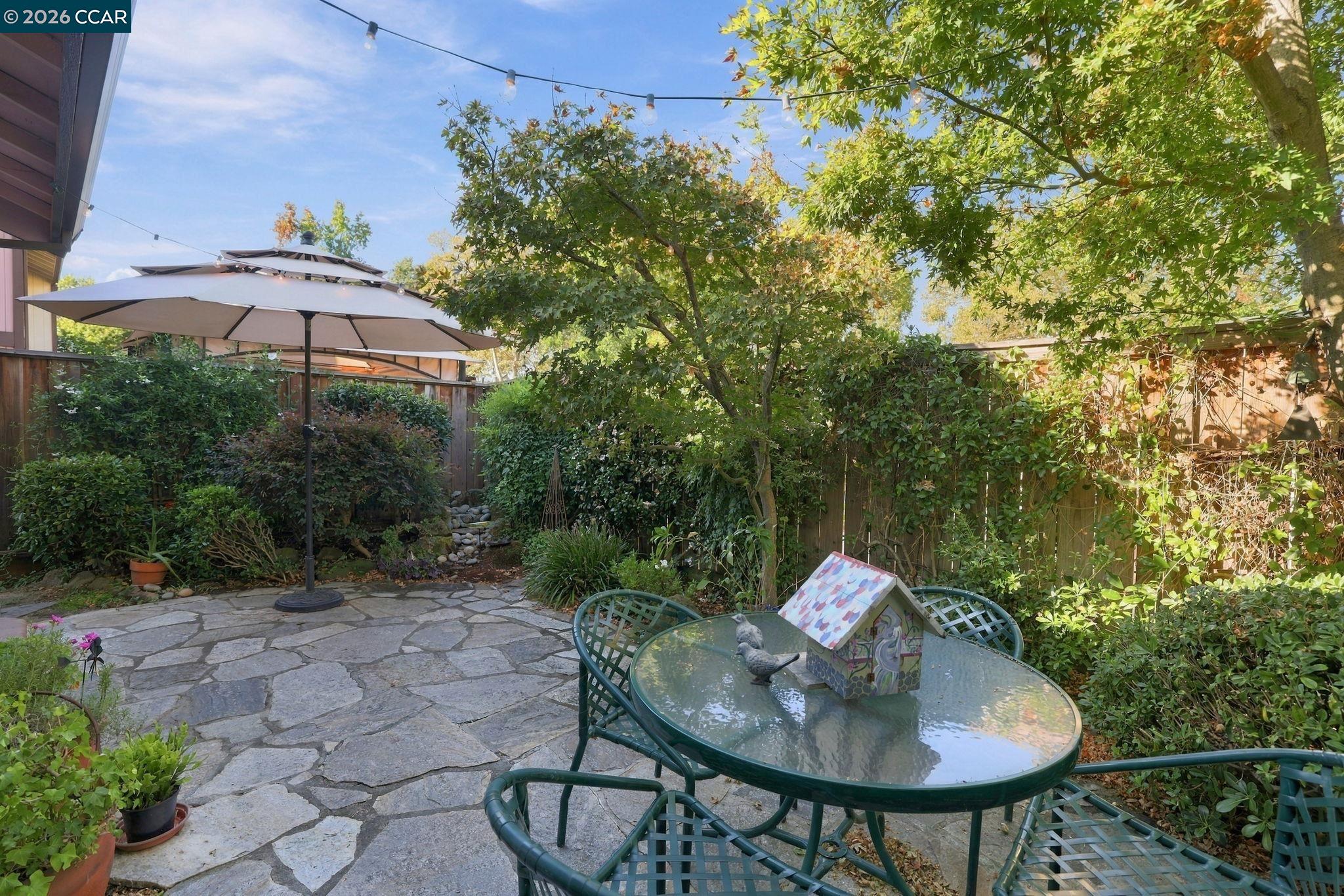 231 Charter Oak Cir