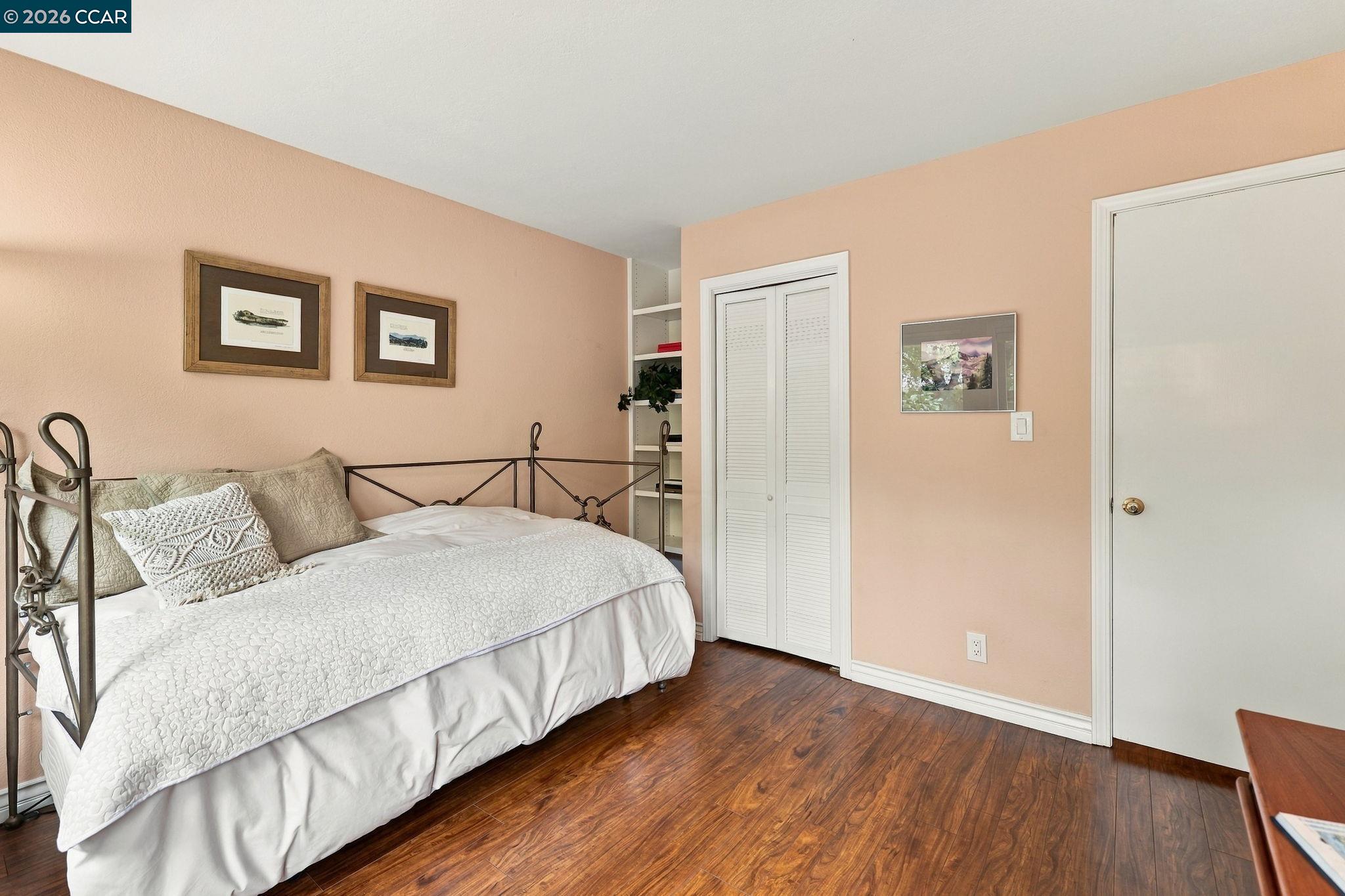 231 Charter Oak Cir