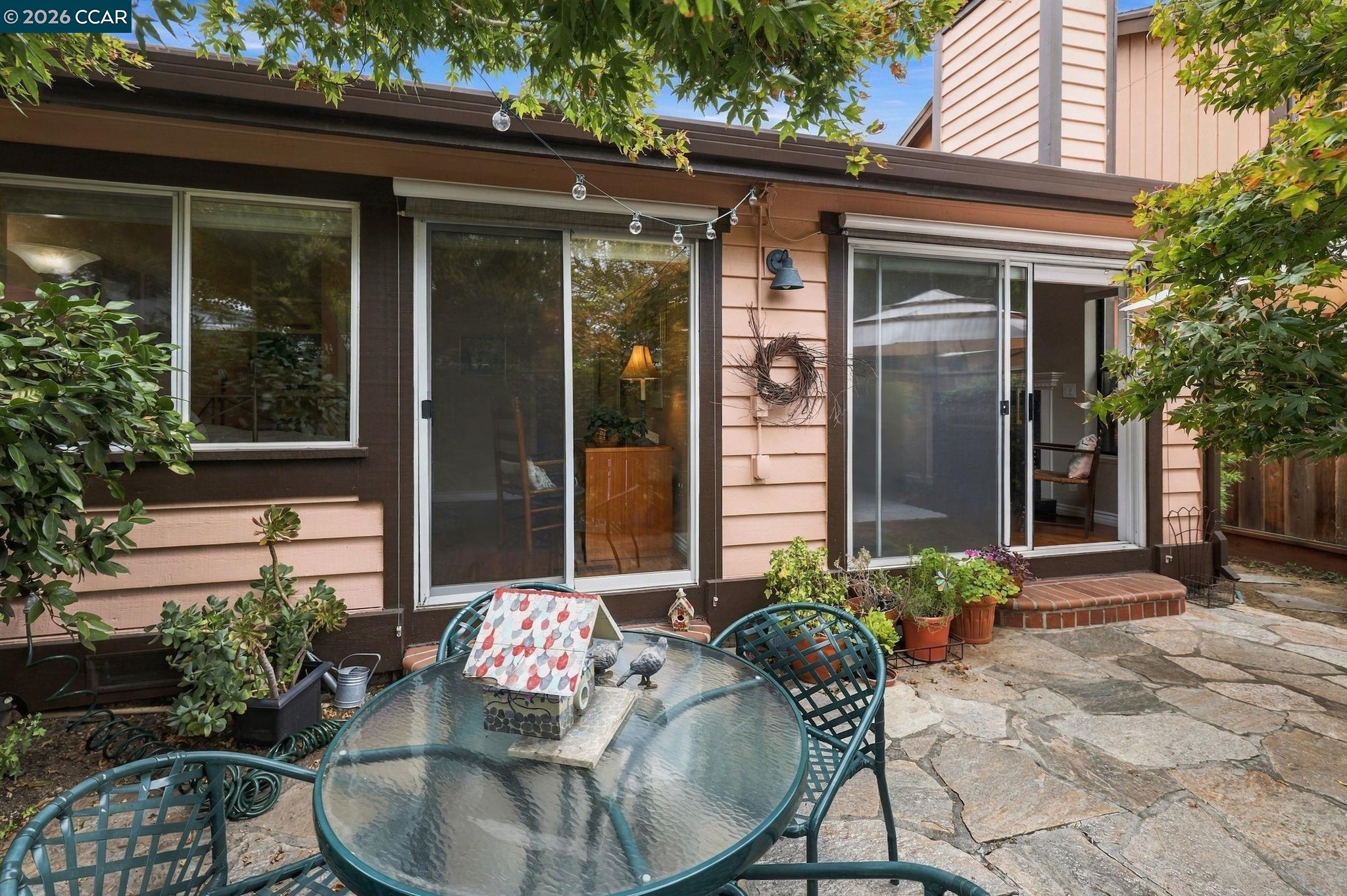 231 Charter Oak Cir