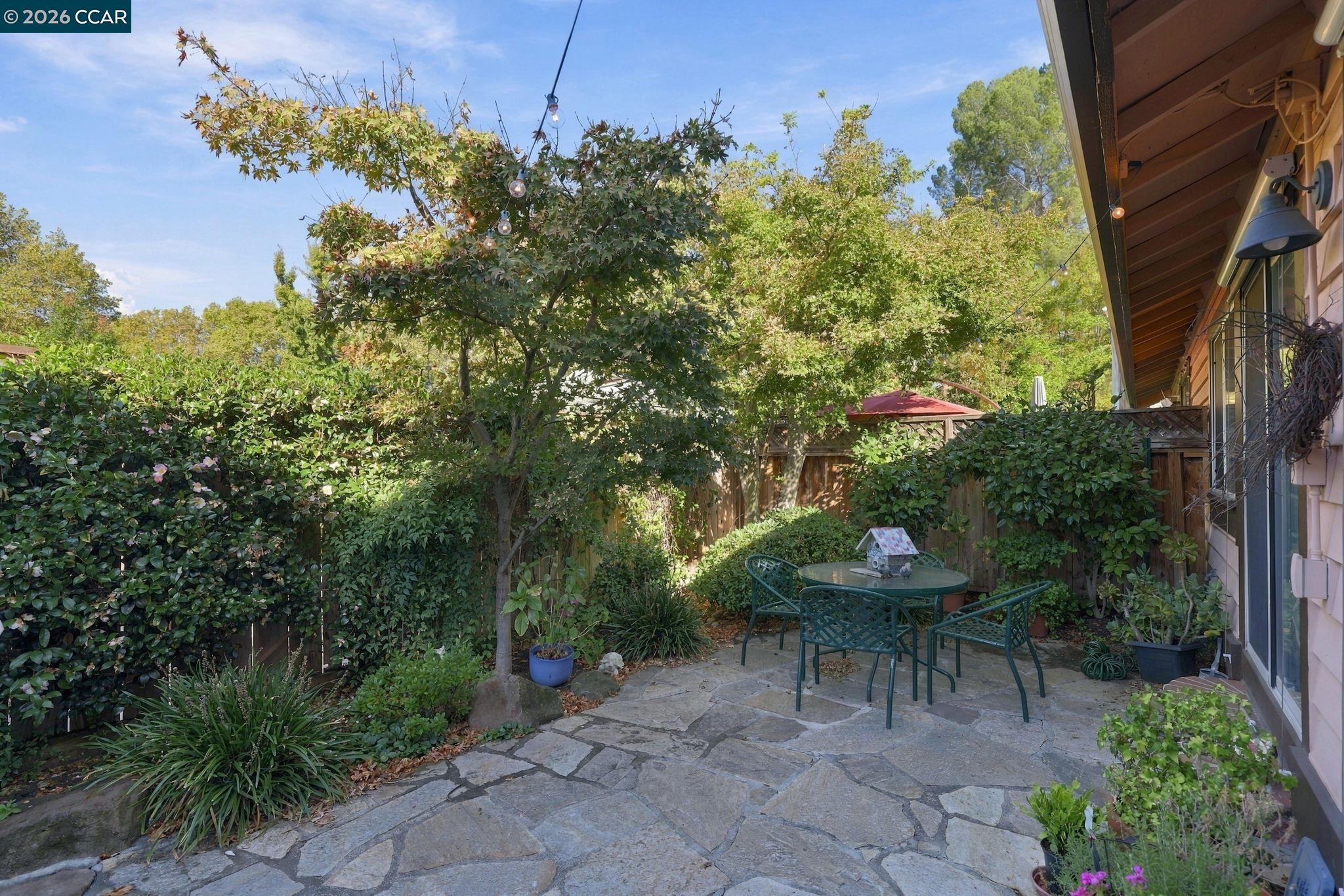 231 Charter Oak Cir