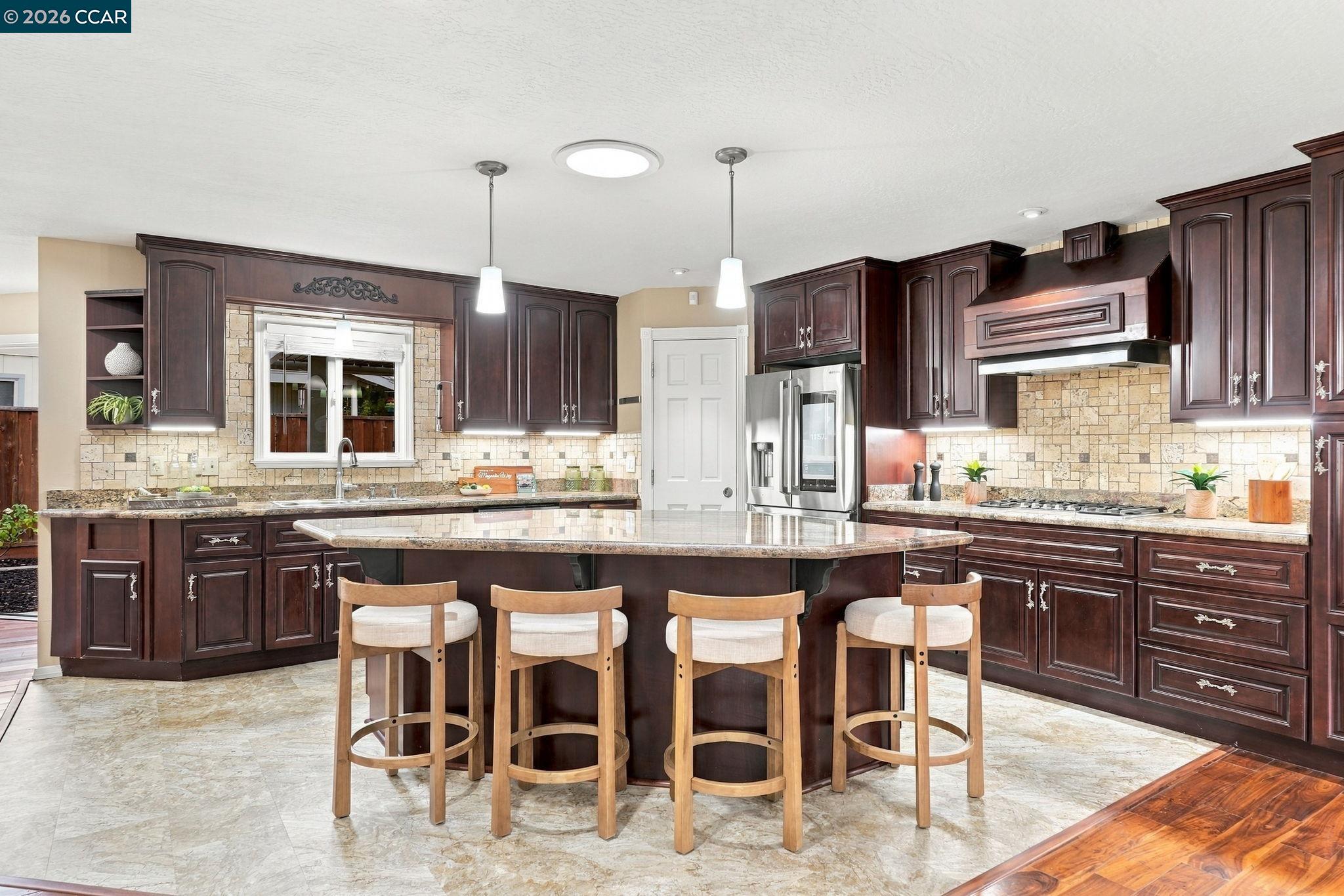 1719 Greentree Dr